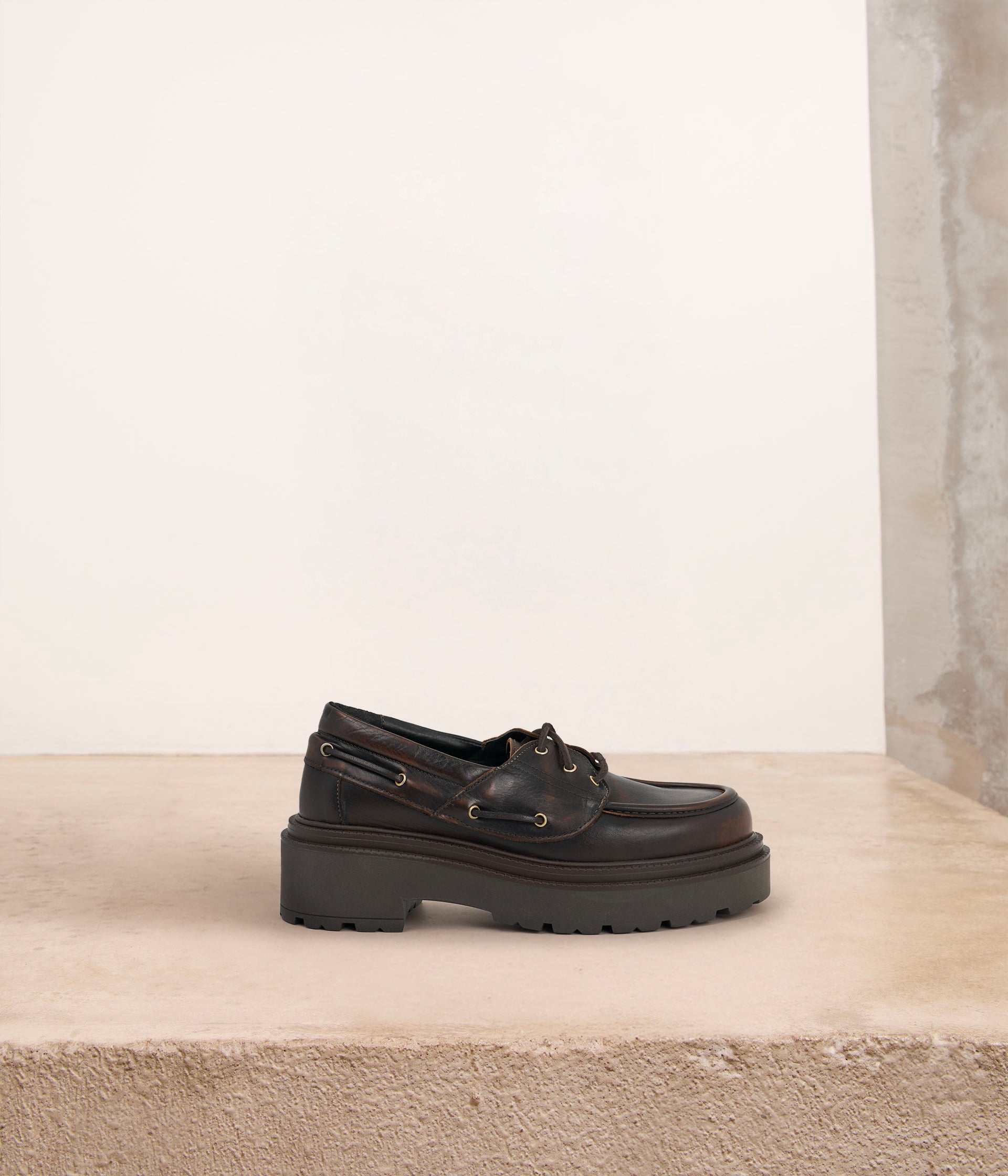 Chaussures bateau chocolat Lorena