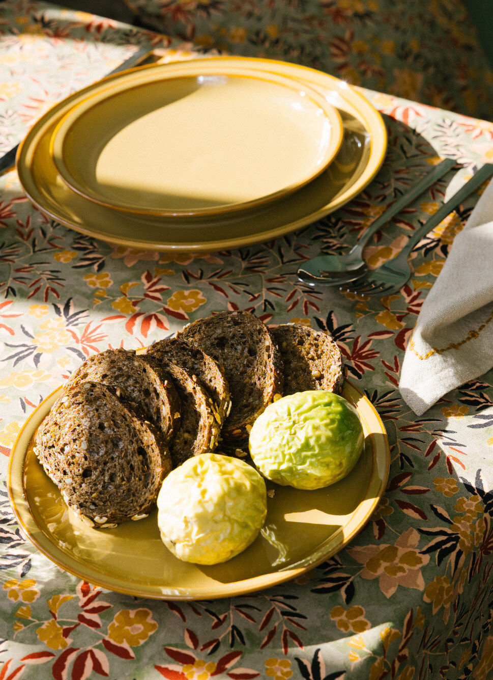 ASSIETTE à DESSERT EN GRÈS GALA OCRE