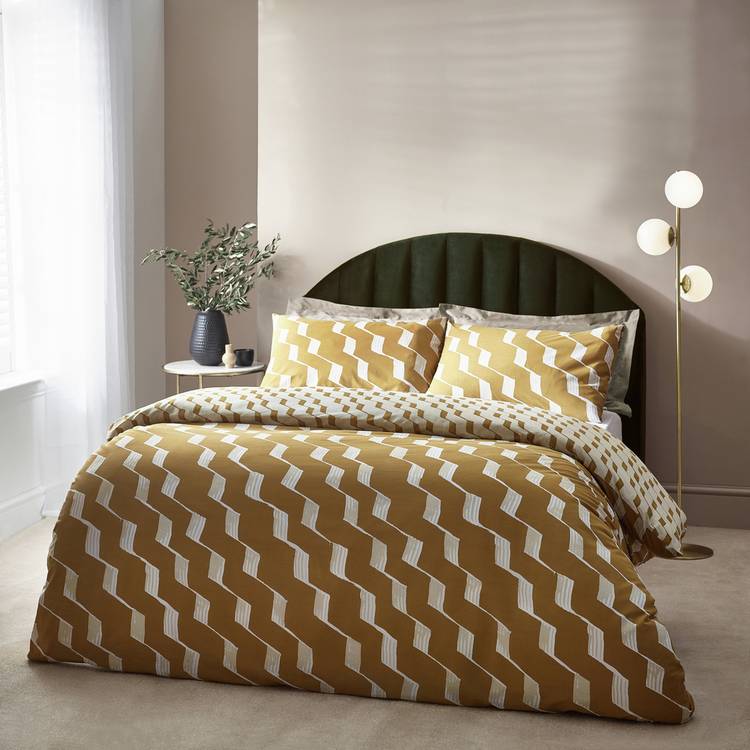 Hoem Zabine Honey Yellow Bedding Set - Single