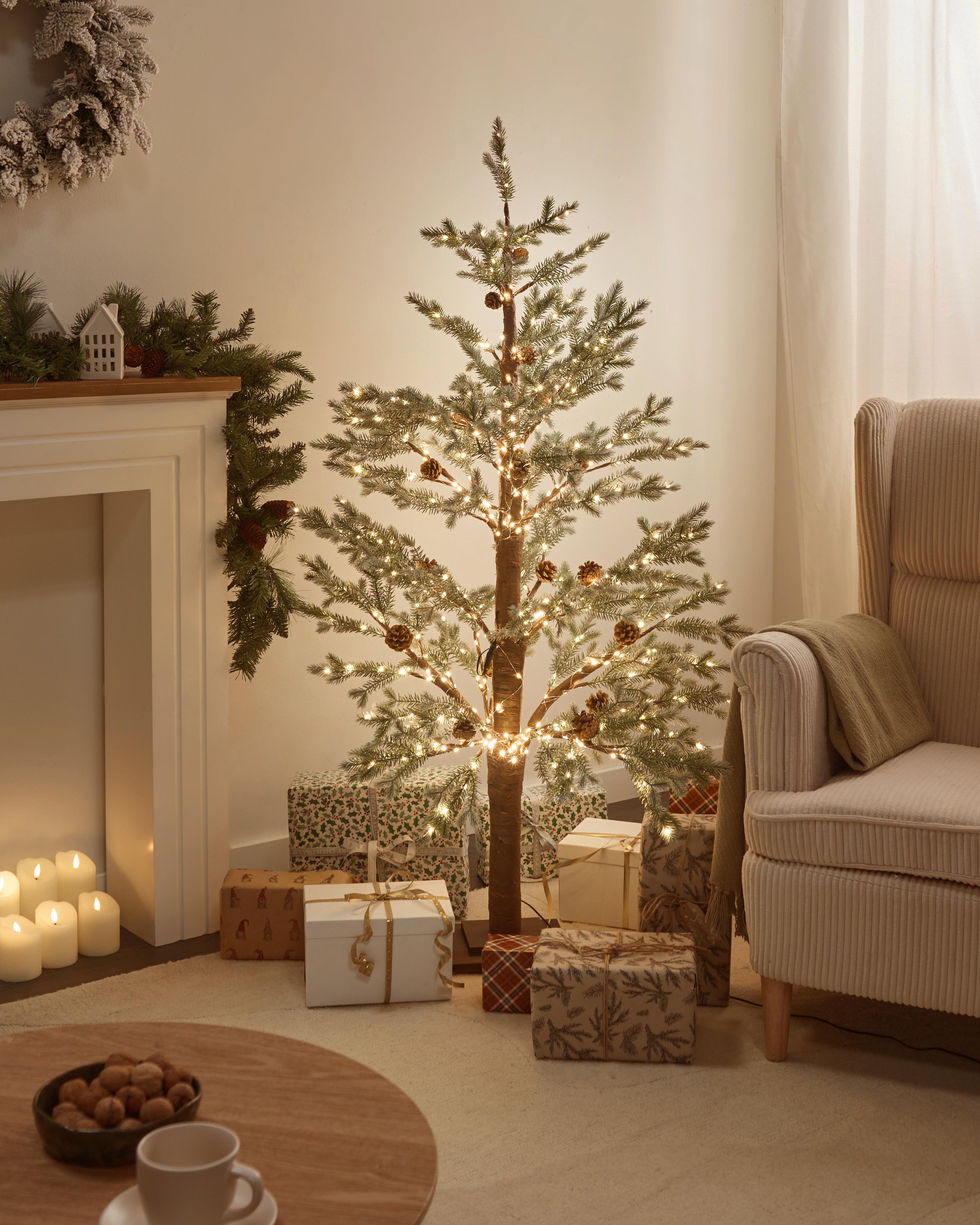 Outdoor Decoration LED LAUGARAS Christmas Tree 150 cm Green