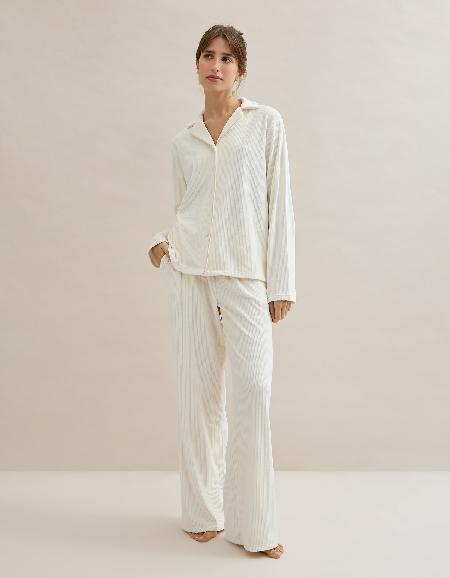 Pijama de Veludo, Mulher, Branco