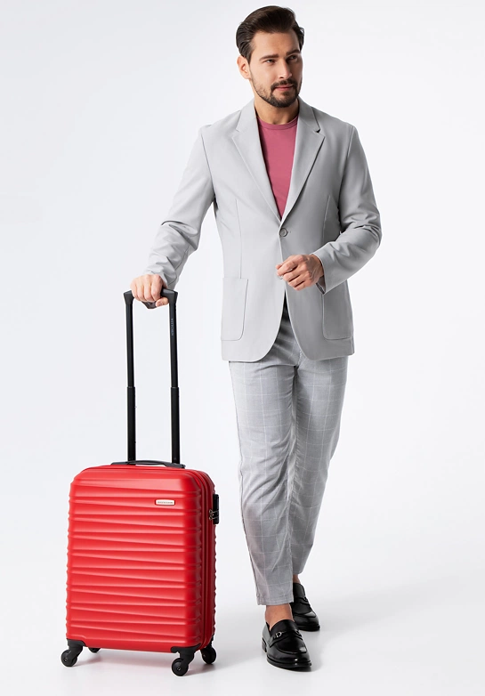 Walizka kabinowa z ABS-u z żebrowaniem czerwona