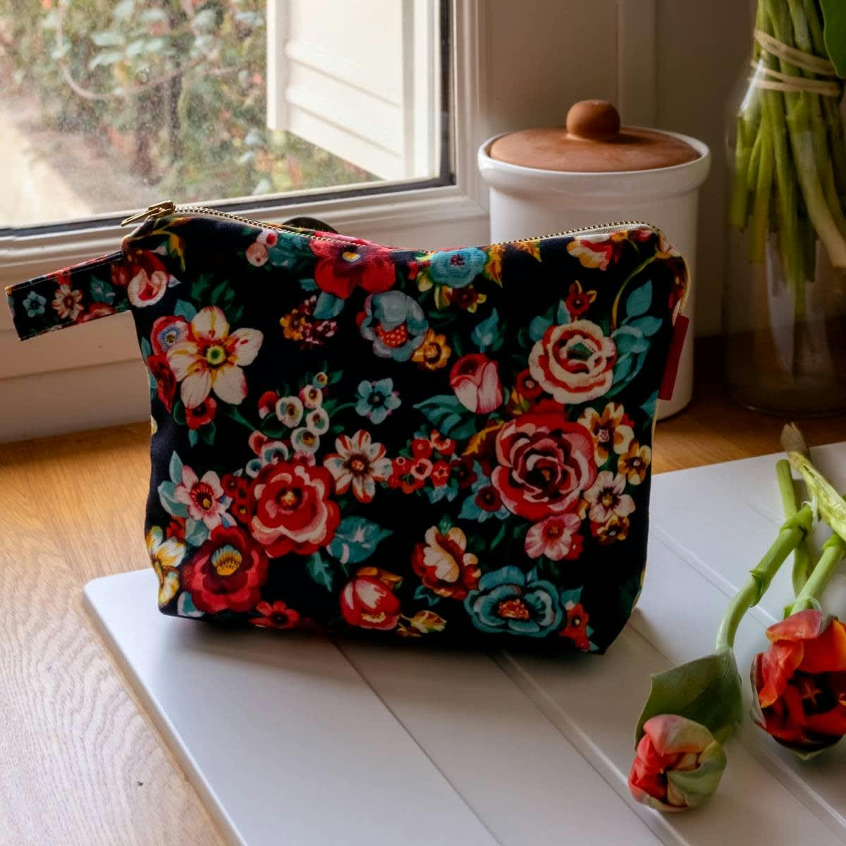 SAKURI - Pochette en toile outdoor imprimé fleuri nuit 19x28cm