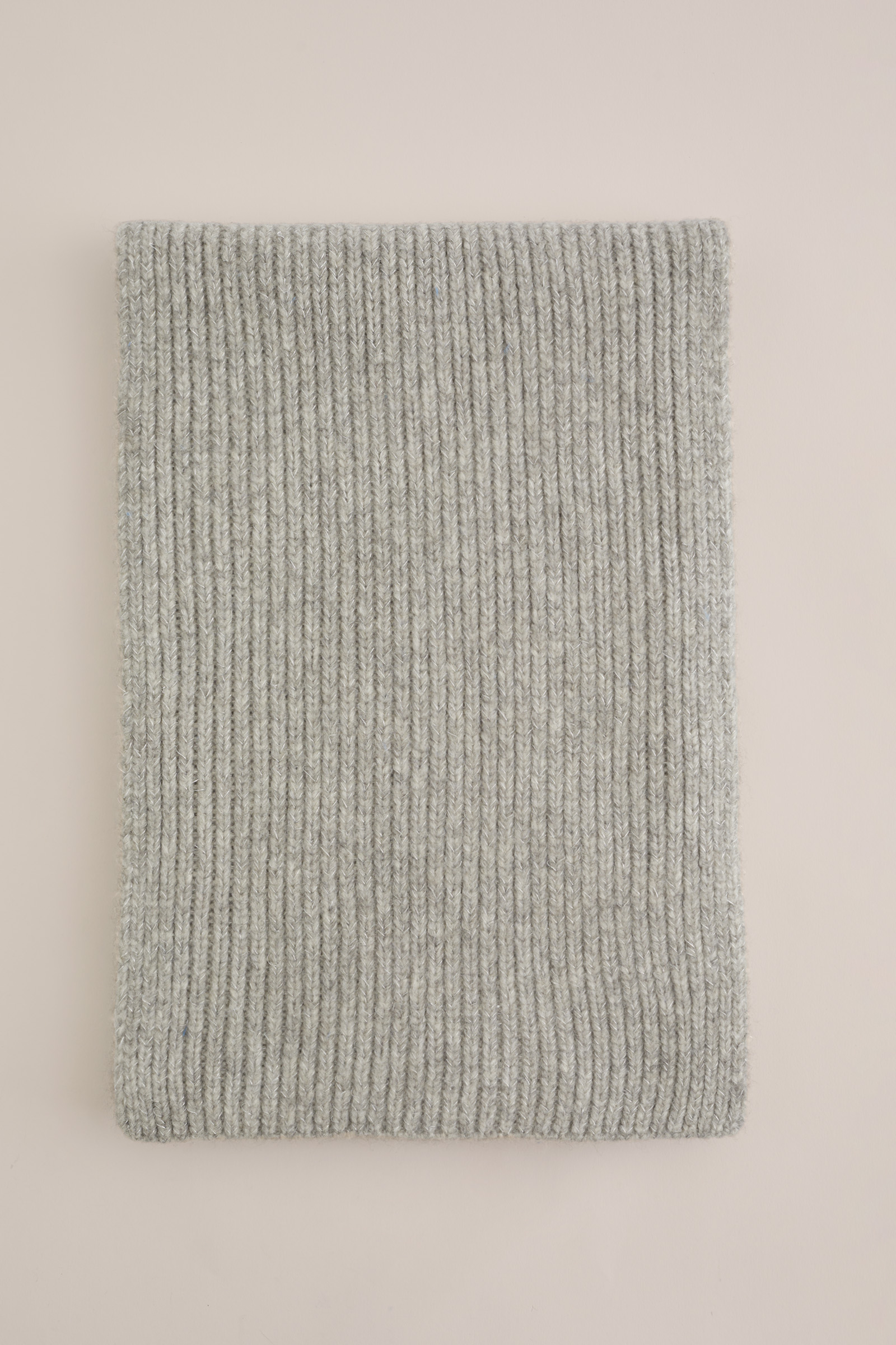 Dames gebreide sjaal met glittergaren