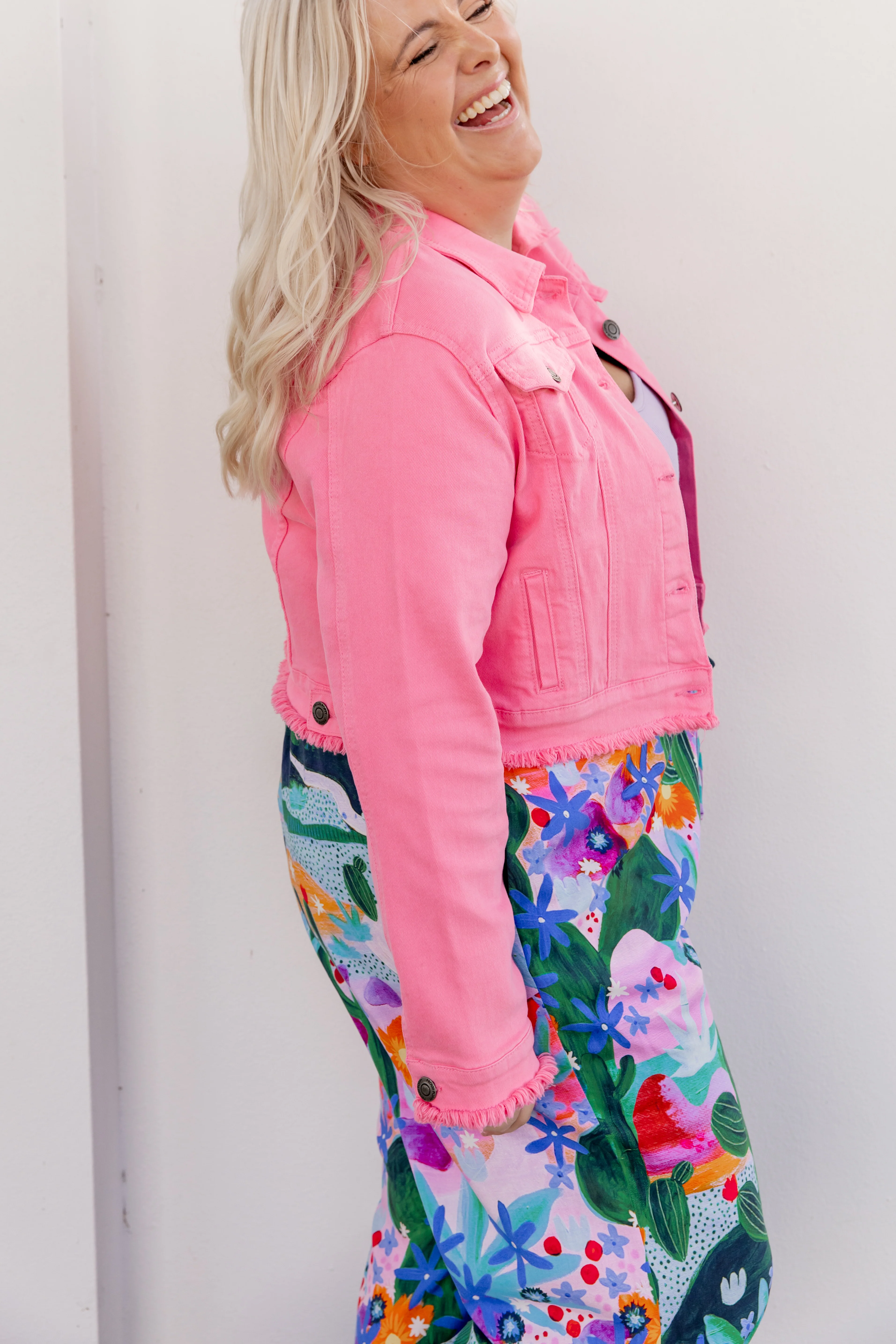 Kenzi Cropped Denim Jacket in Pink