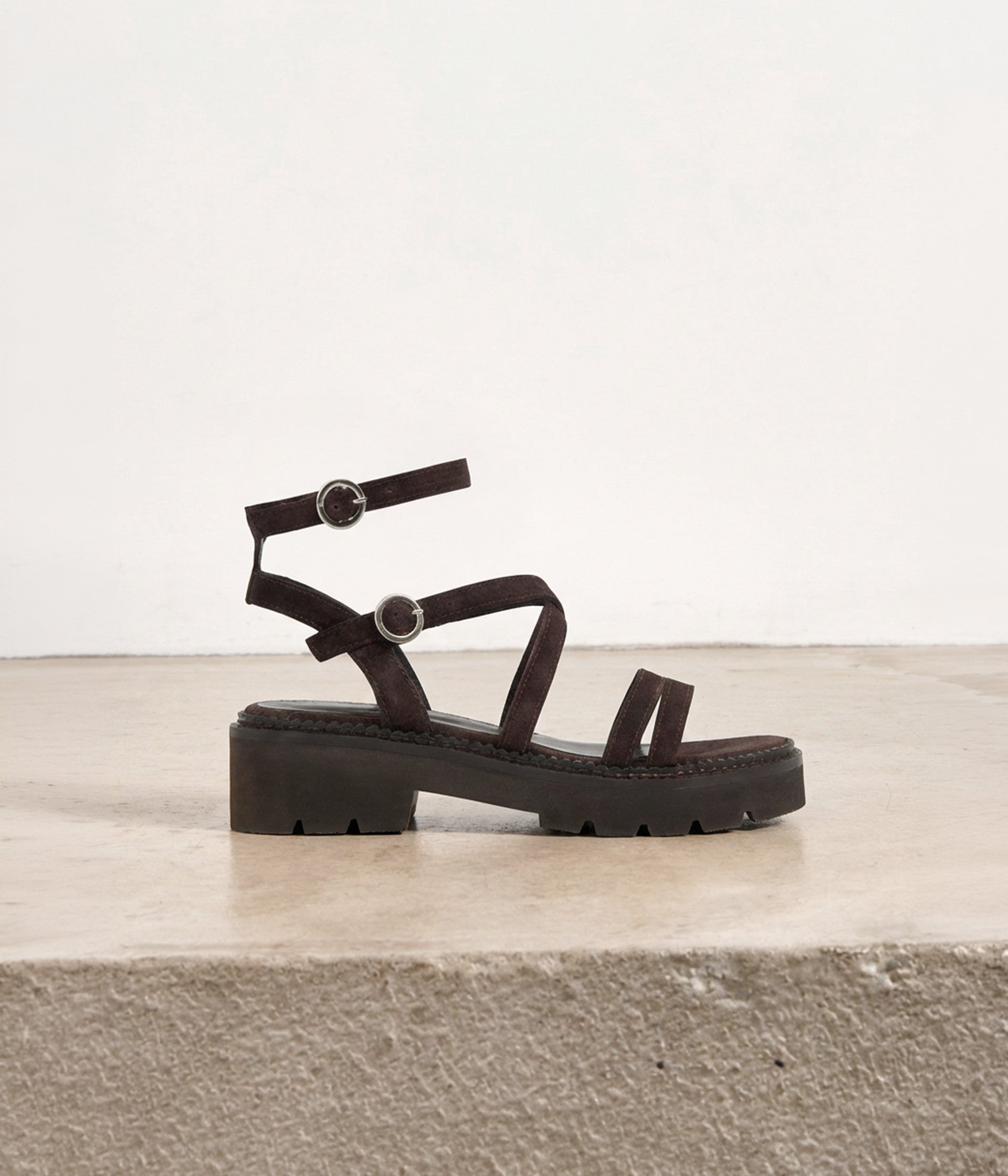 Sandales velours chocolat Inès