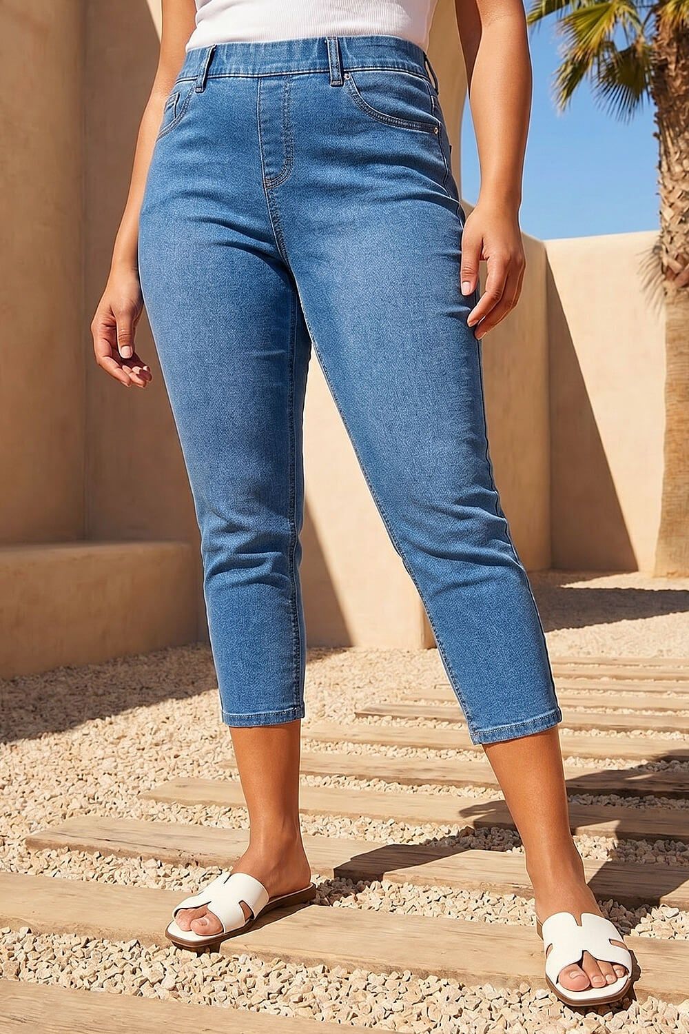 Roman Curve Elastic Waist Cropped Denim Jeggings