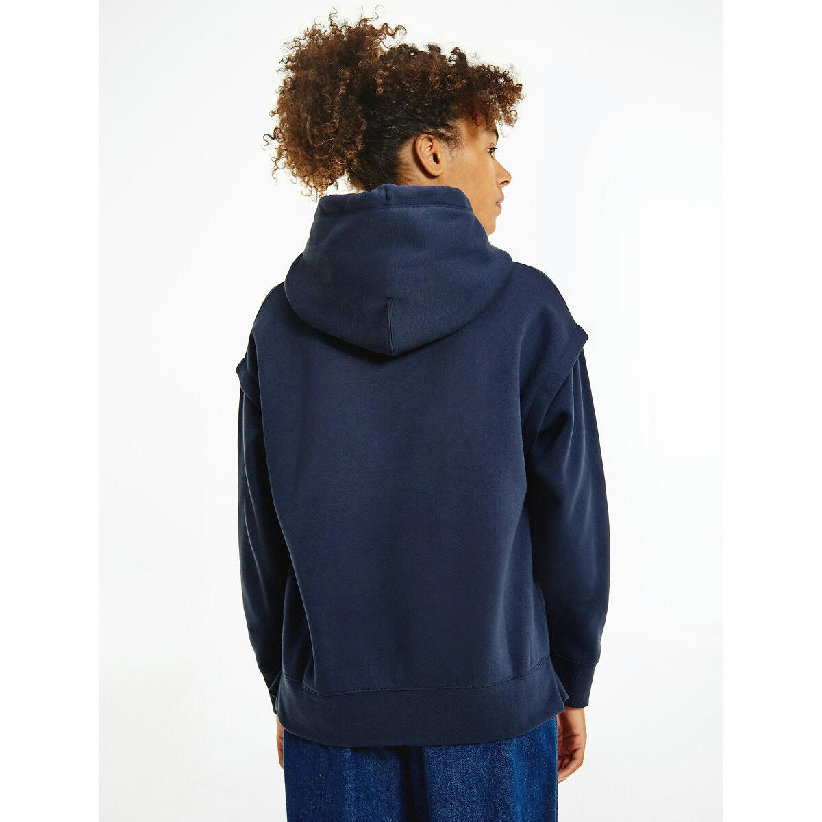 Sweat capuche impression devant