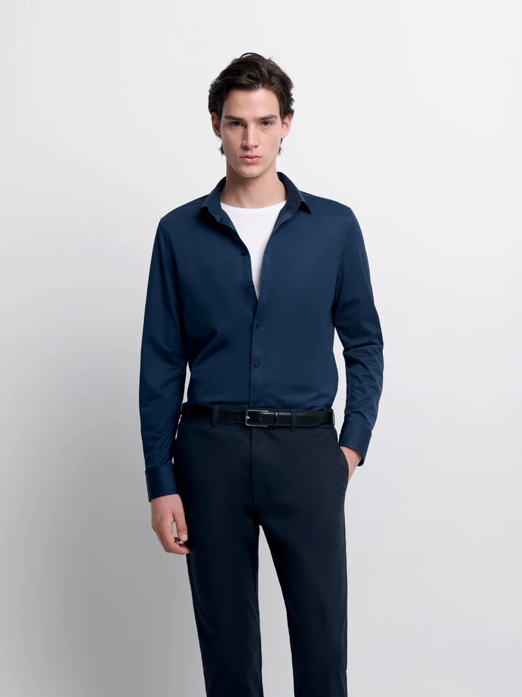 Chemise extraslim tissu traveler