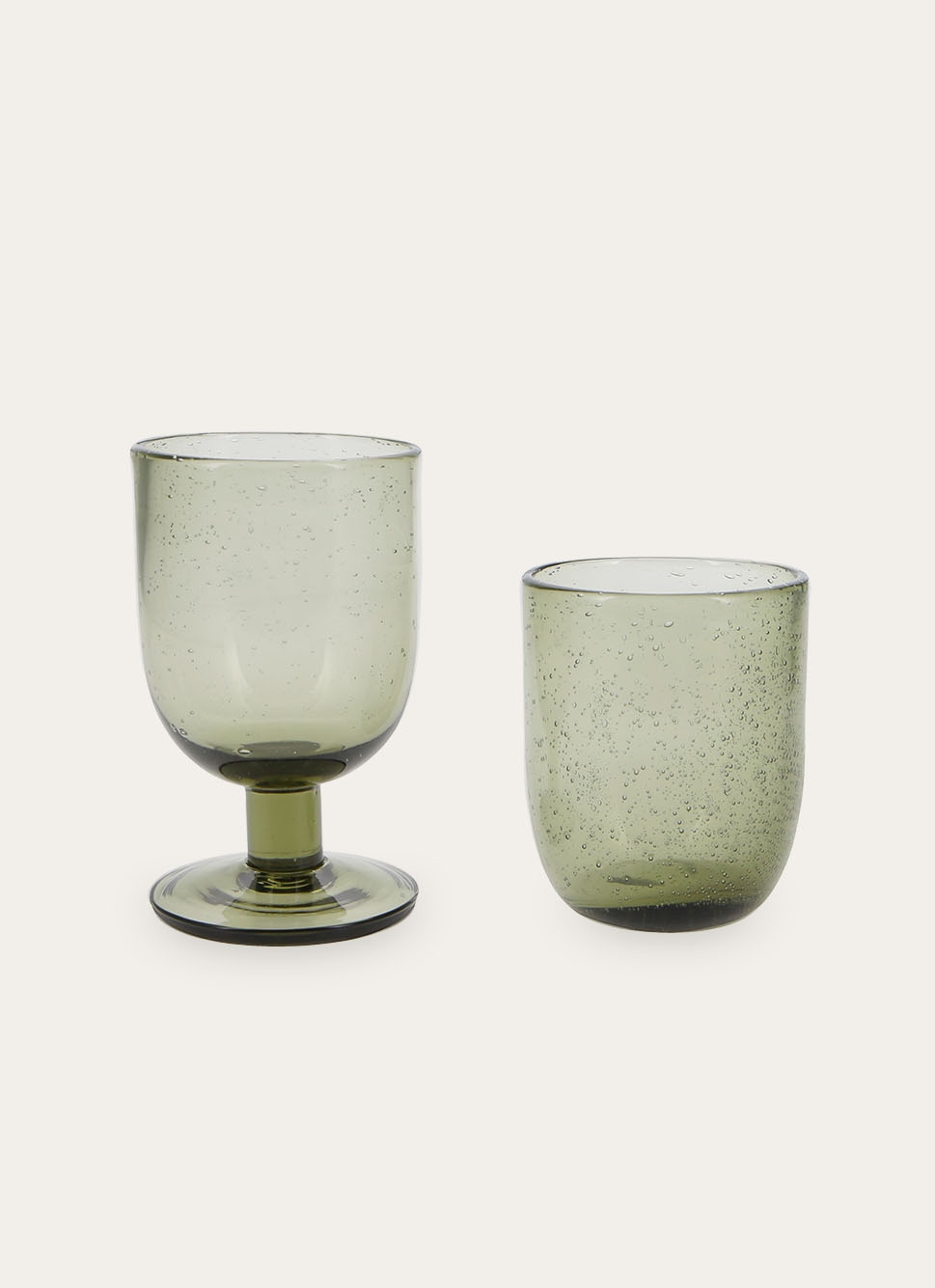 VERRE à PIED BULLÉ LUBERON GRIS VERT