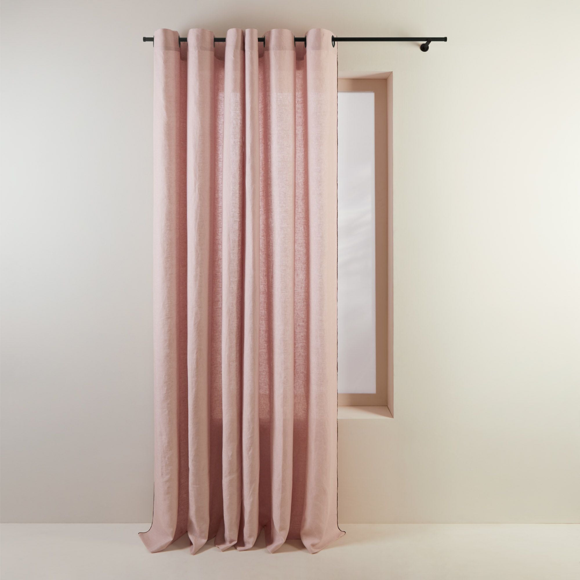 Madura Gordijn Carlina poederroze en zwarte hommel 144x280 cm