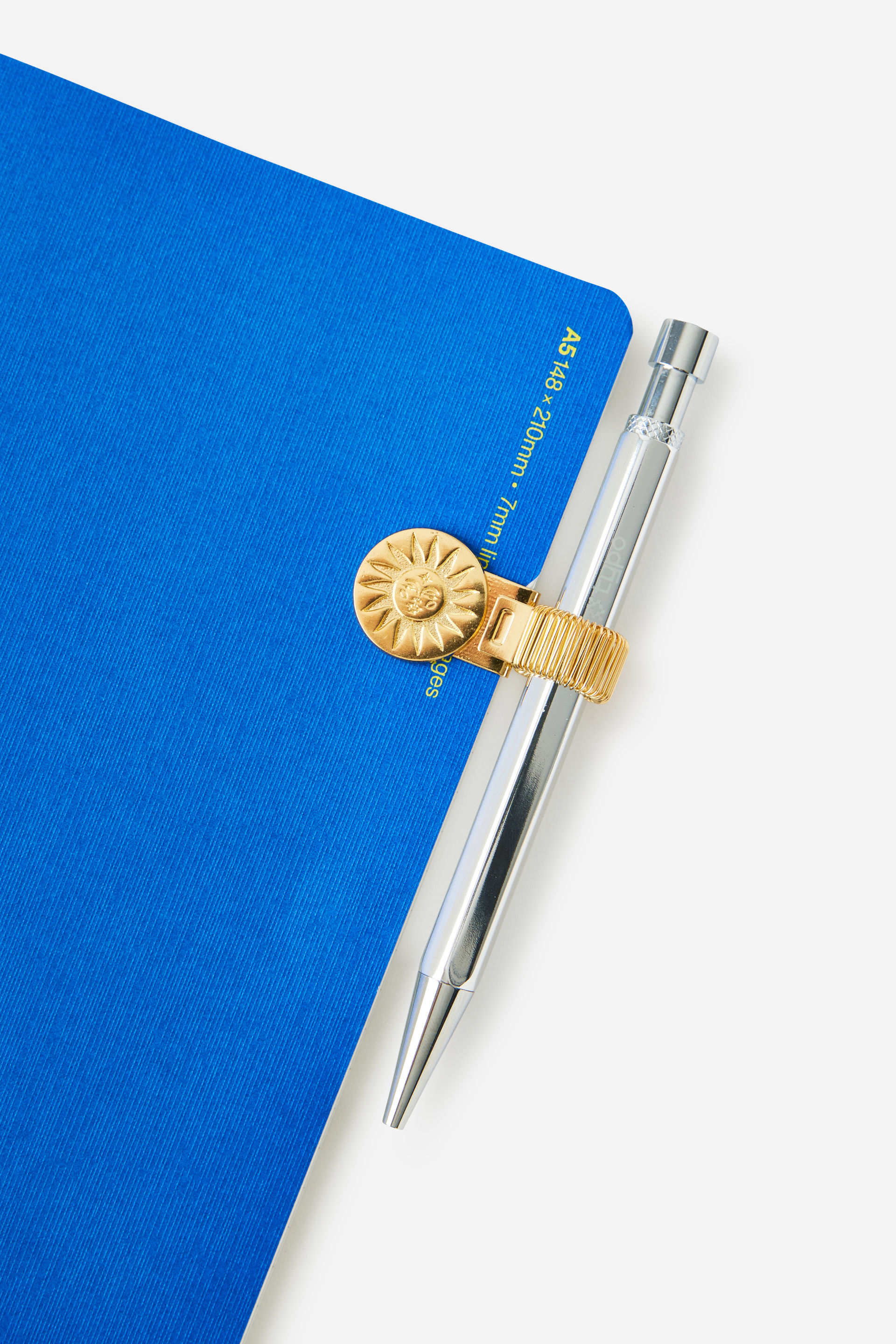 Metal Pen Loop