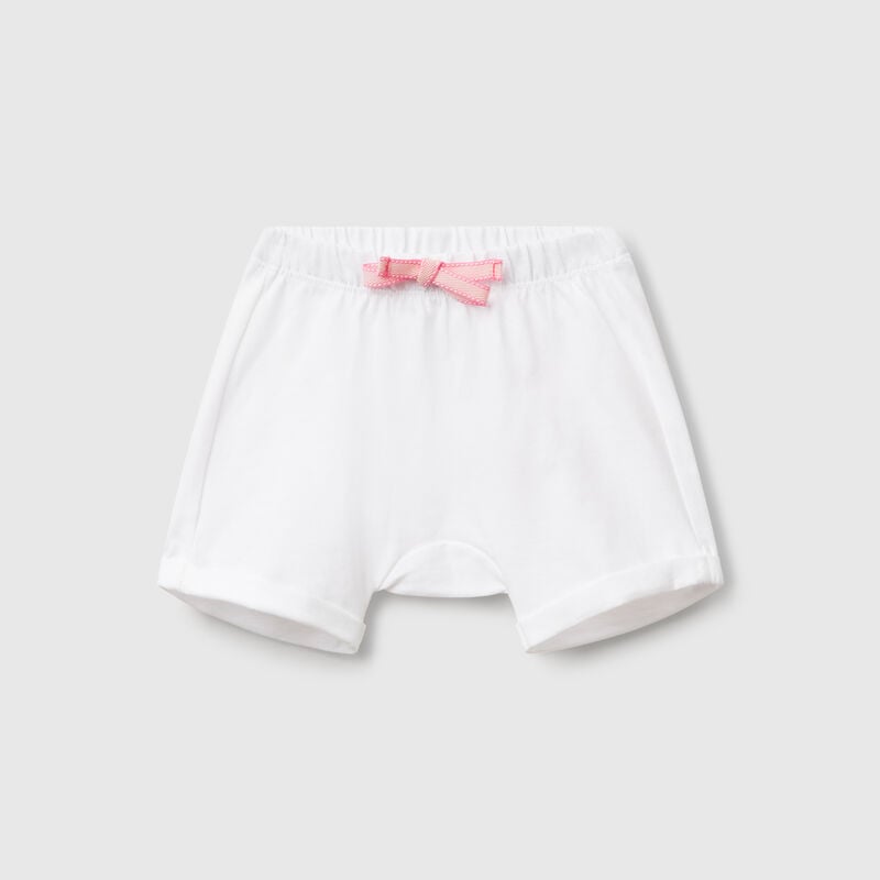 Shorts with patch on the back