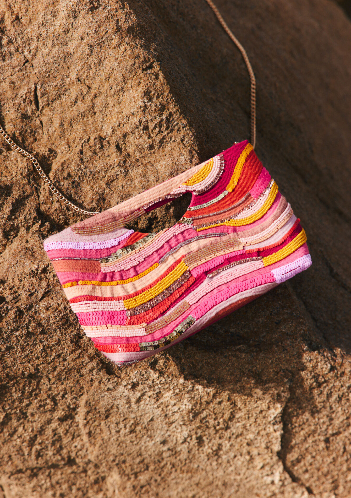 Geborduurde golf clutch