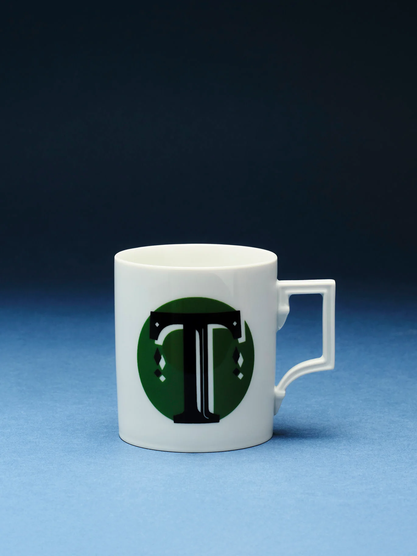 Westwing x MEISSEN, Handgefertigte Tasse Initials mit Dekor-Motiv