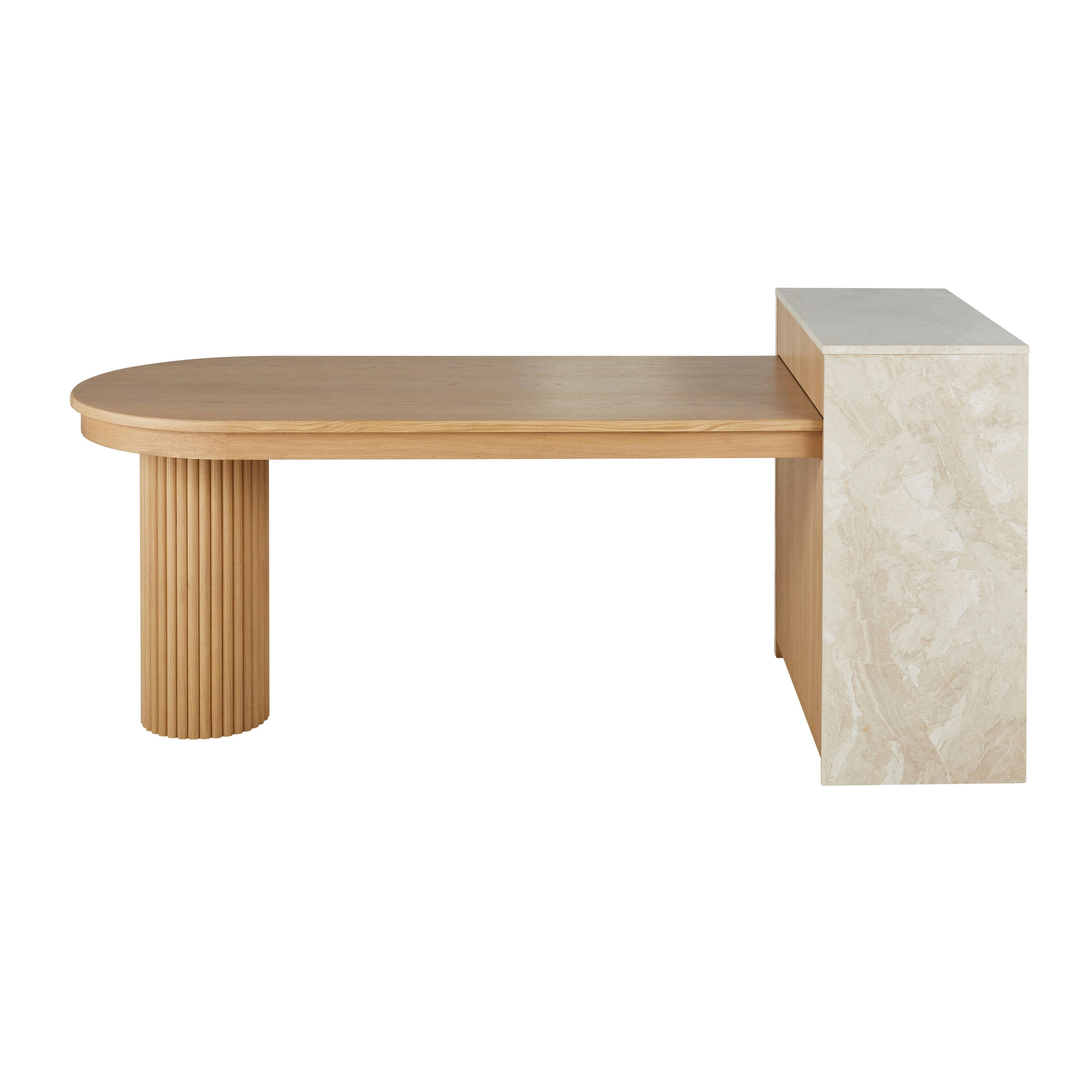 Travine - Îlot central cuisine 2 tiroirs, 1 étagère et 2 niches pied en marbre blanc