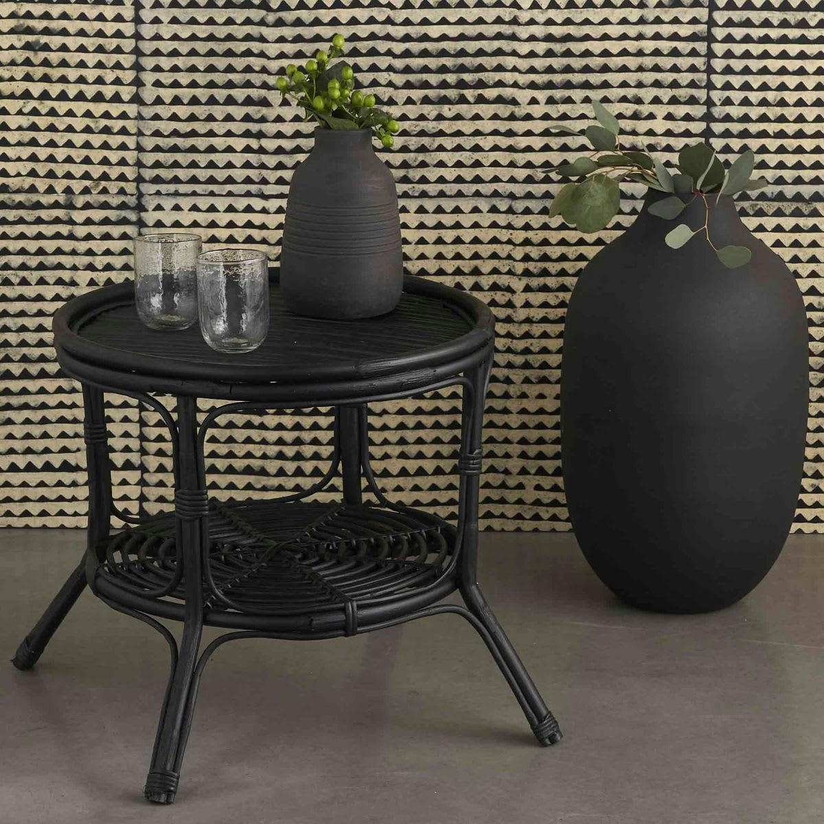 - Vase bonbonne en métal