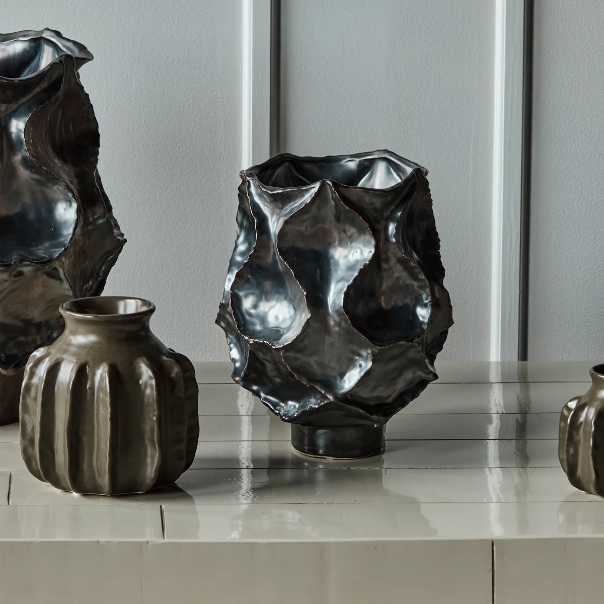 House Doctor - Waves Vase, H 25 cm, antik-metall