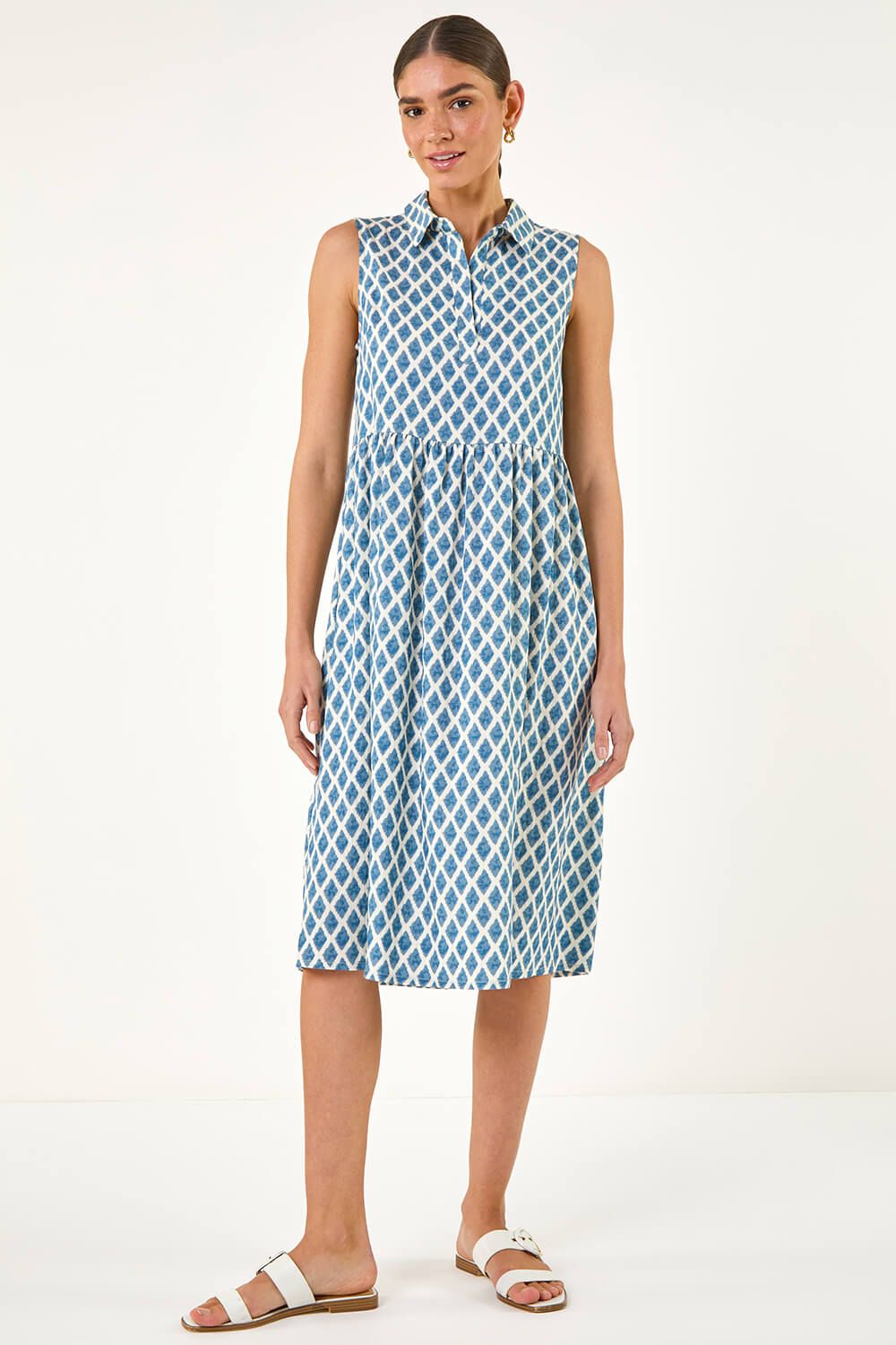 Roman Geometric Diamond Collared Swing Dress