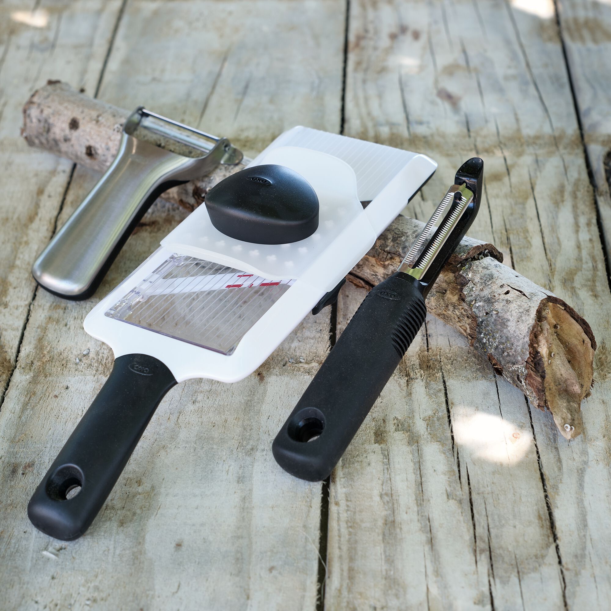 OXO - Mandoline à main en pvc et lame en inox - blanc