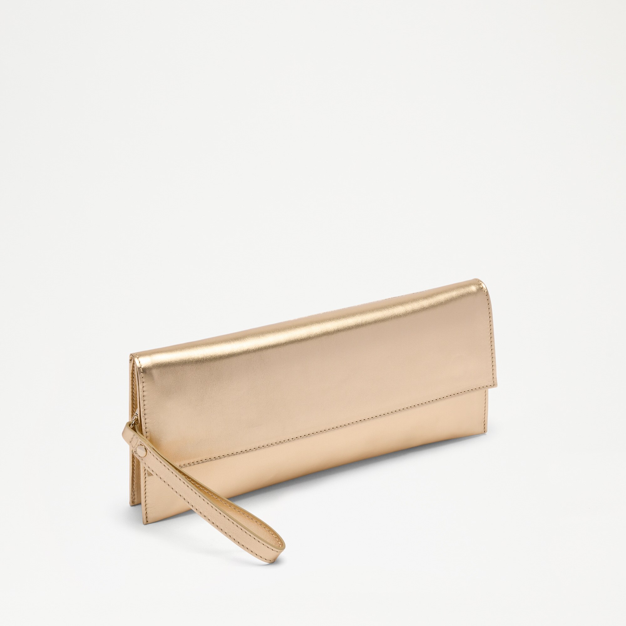 Melrose<br>Streamlined Foldover Clutch