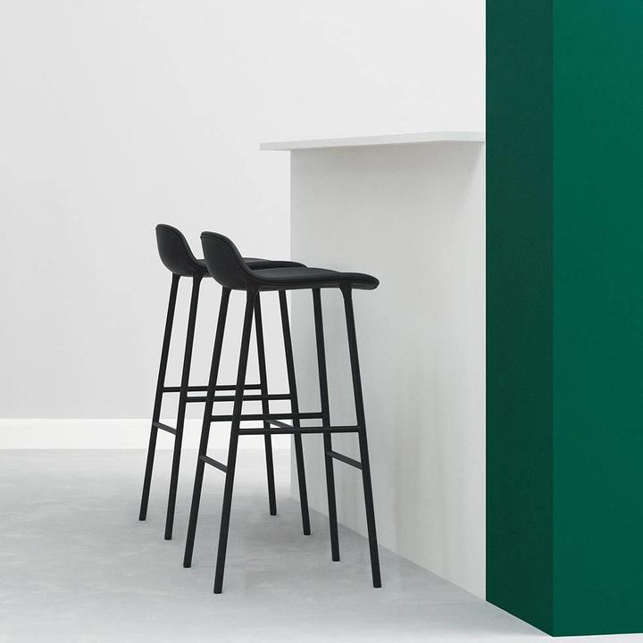 Normann Copenhagen Form Barkruk Low 65 cm - Staal - Zwart