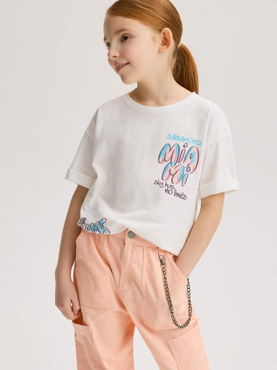 Trousers With Chain Detail
