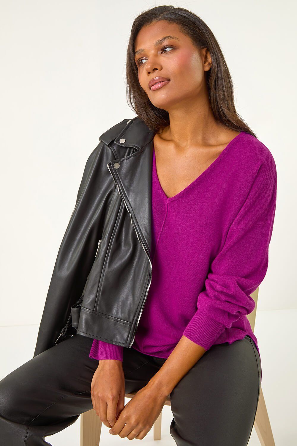 Roman Soft V-Neck Side Split Knit Sweater