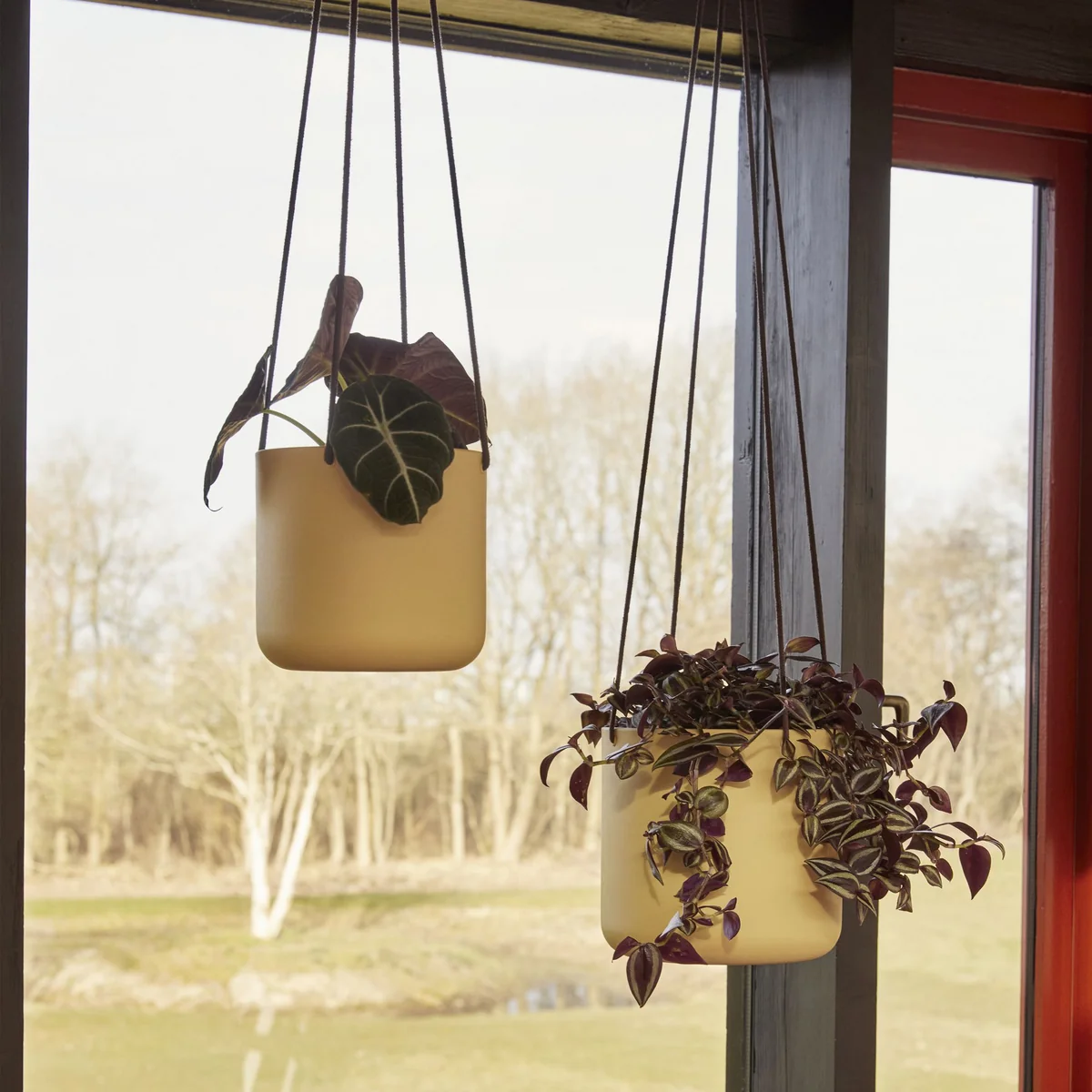 Hübsch Interior - Bloom hängender Pflanztopf large, beige (3er-Set)