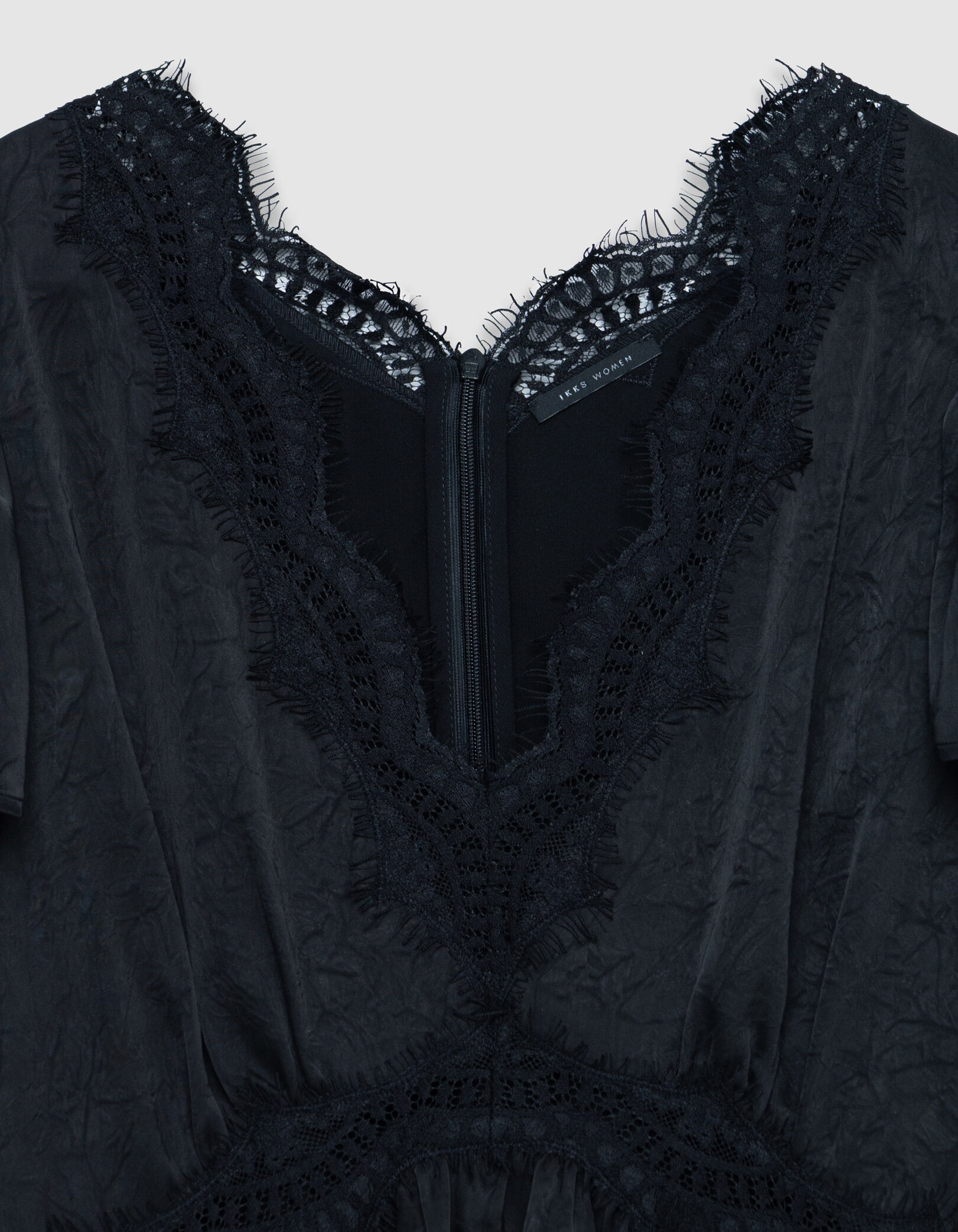 Robe longue noire satinée froissée détails dentelle Femme