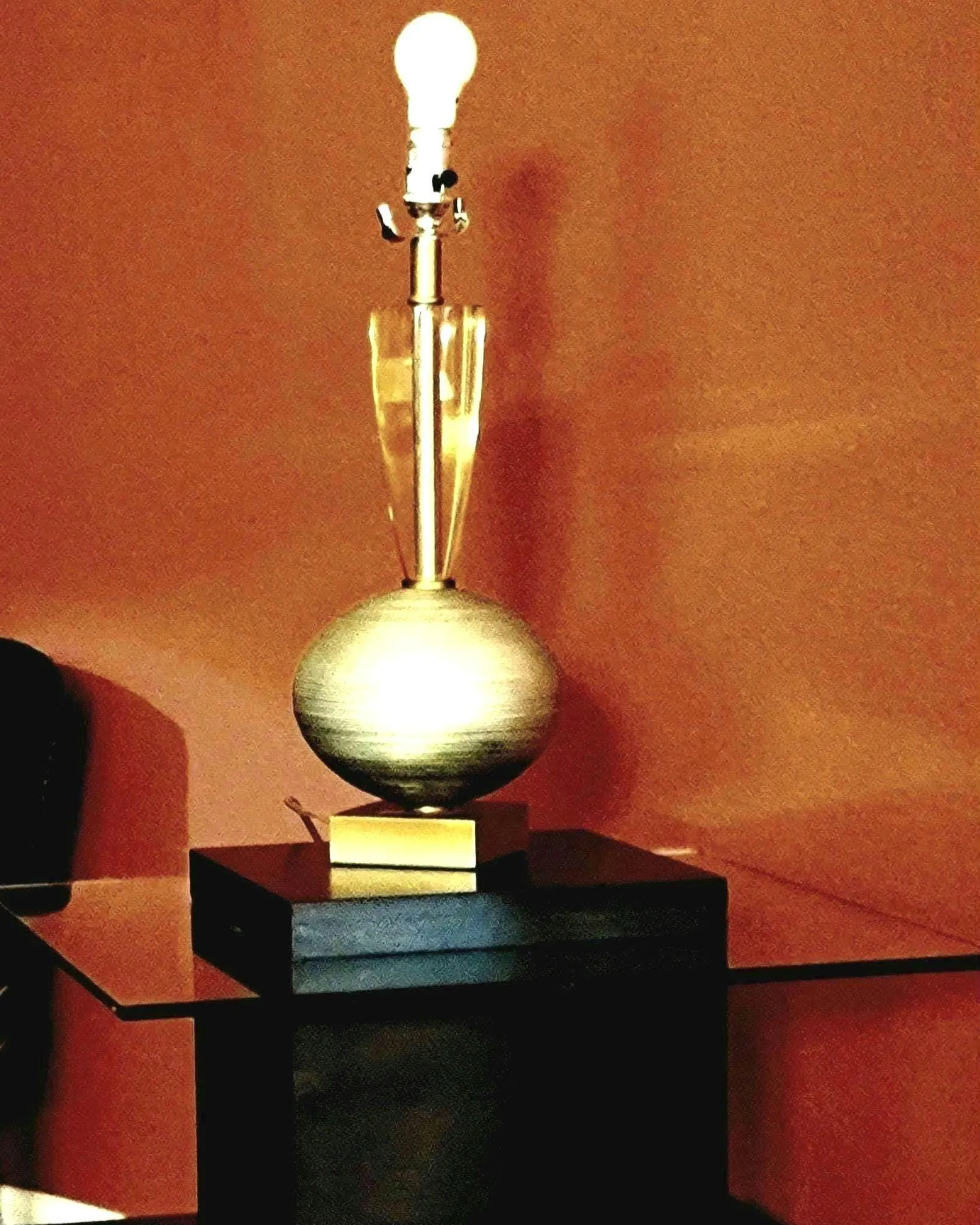 Van Teel Lamp- Vintage, Chic, Awe- Inspiring Design