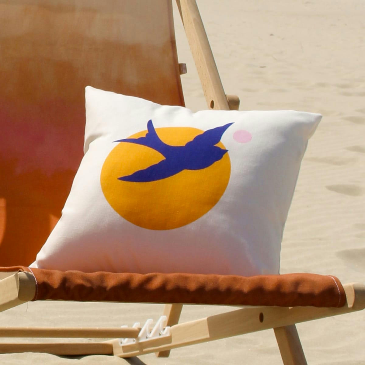 - Coussin arty polyester jaune 40x40cm