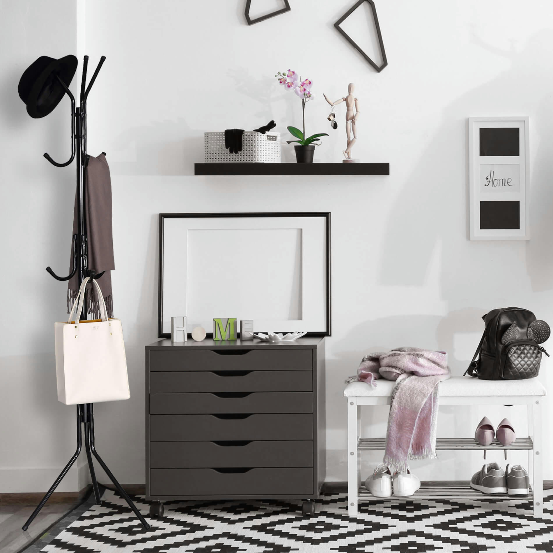 - Porte-manteau autoportant  en métal avec 6 crochets noir