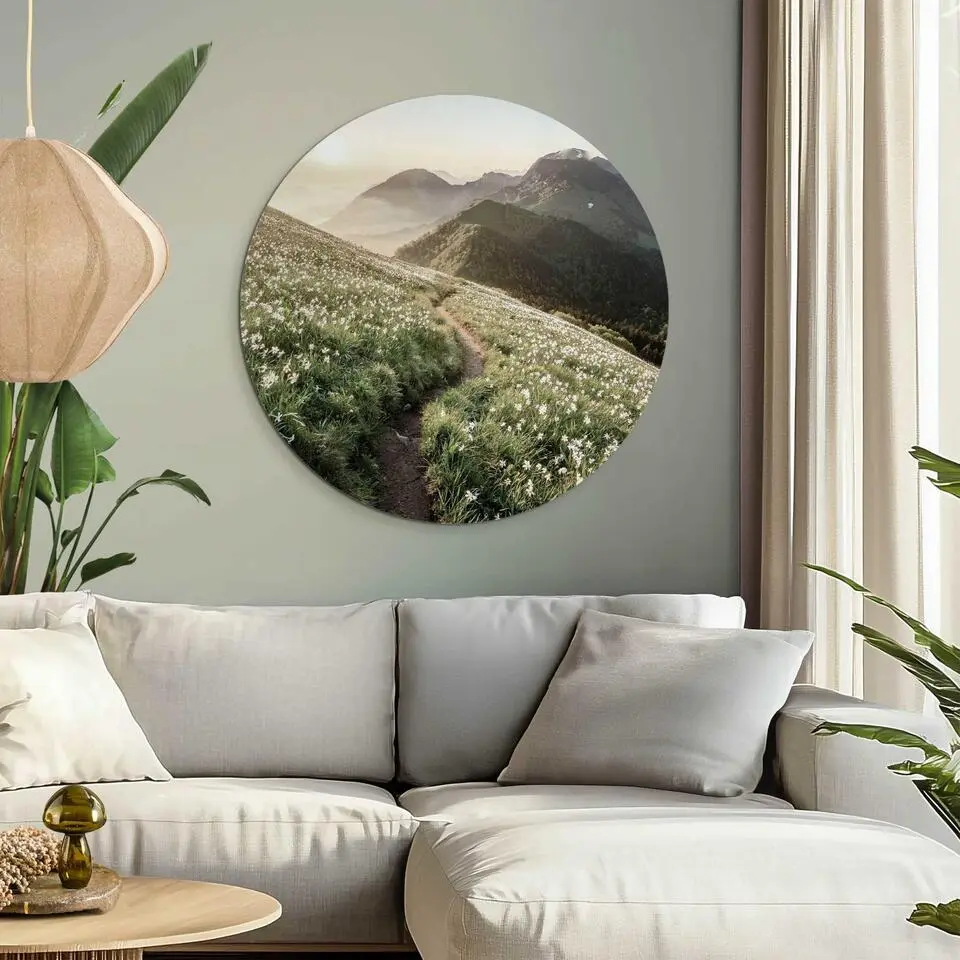 Glasschilderij Bergbloei in de ochtendzon - &Oslash; 70 - Groen