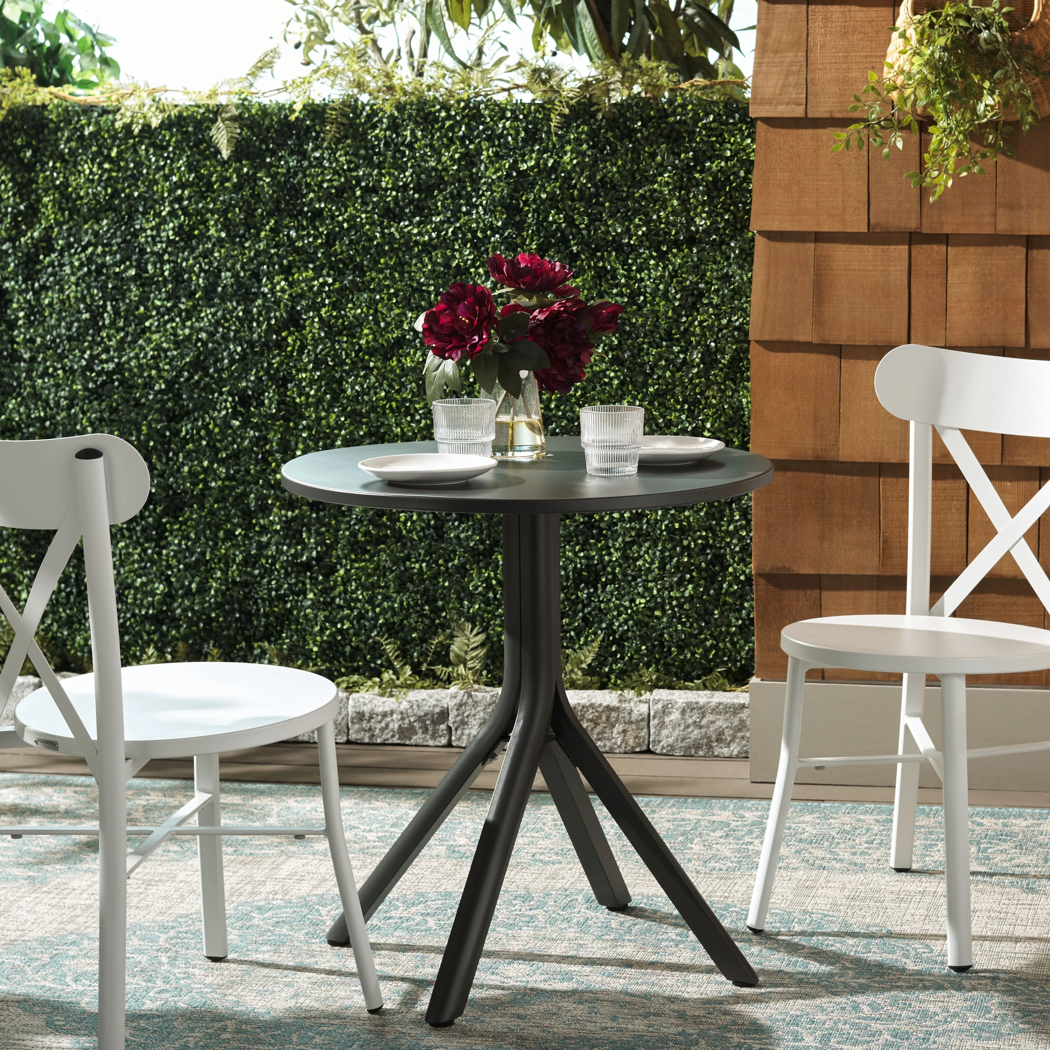 SAFAVIEH Outdoor Living Core Bistro Table. - 28W x 28D x 29H