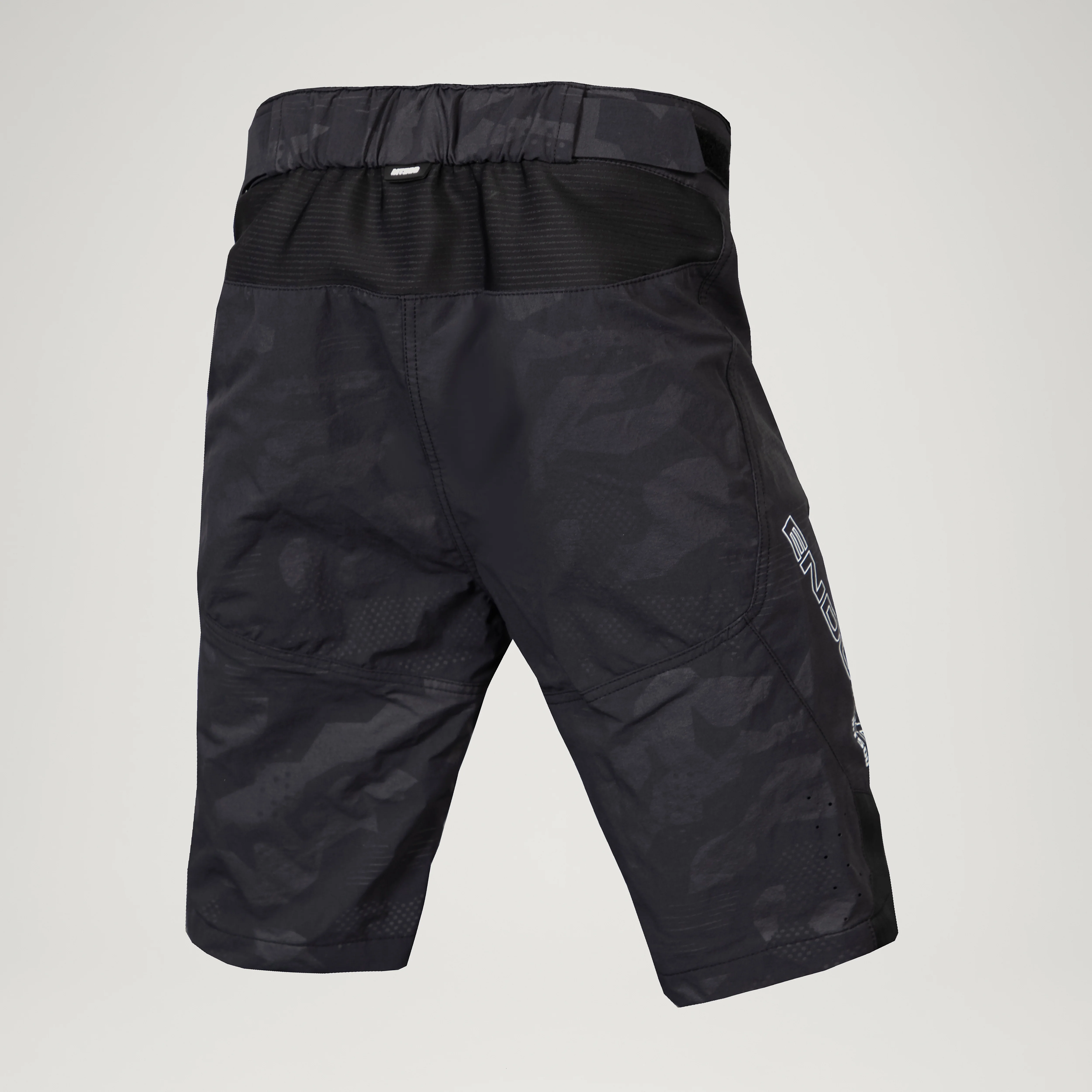 Kids MT500 Shorts - Black Camo