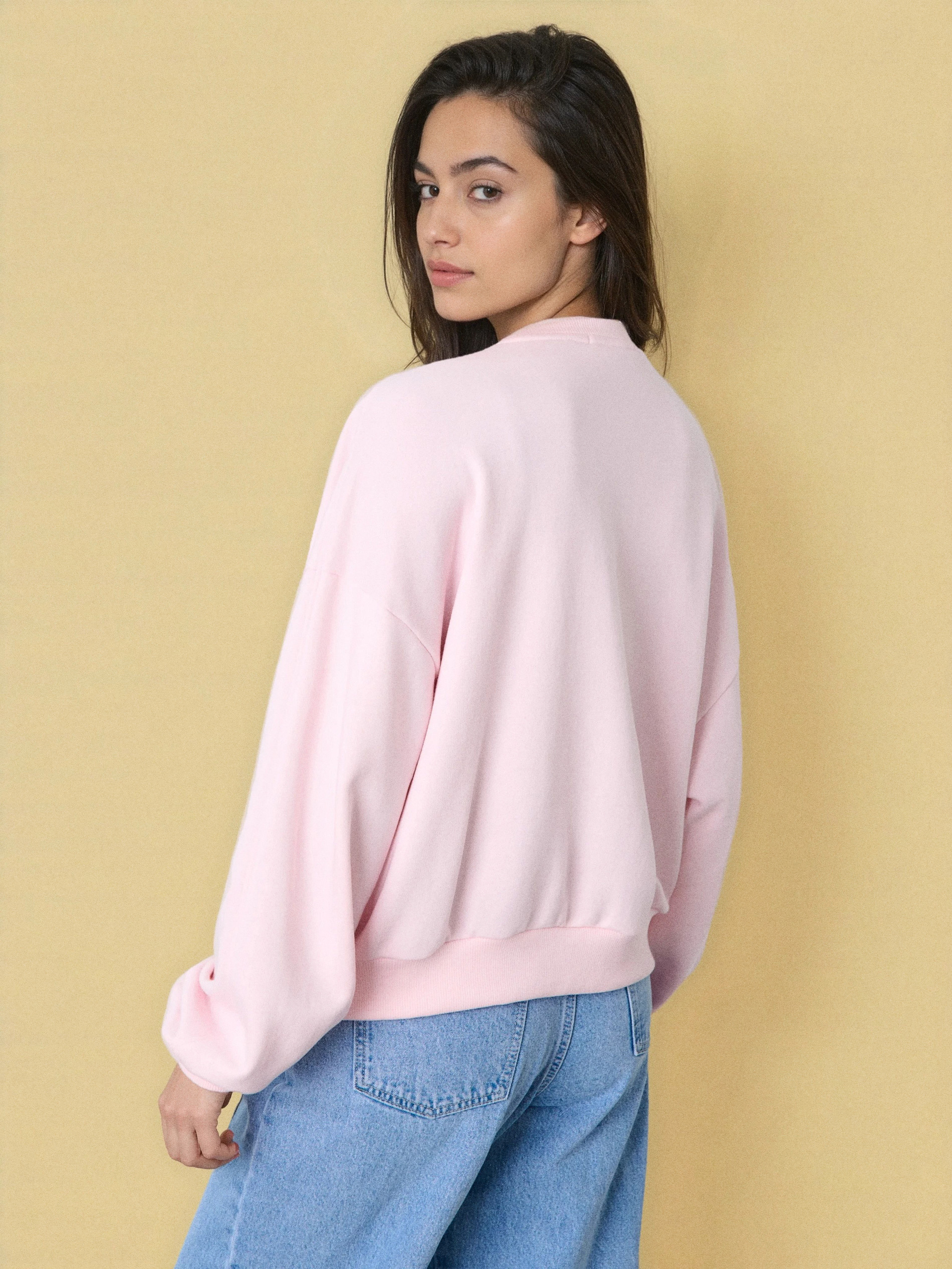 Bluza crewneck z haftem