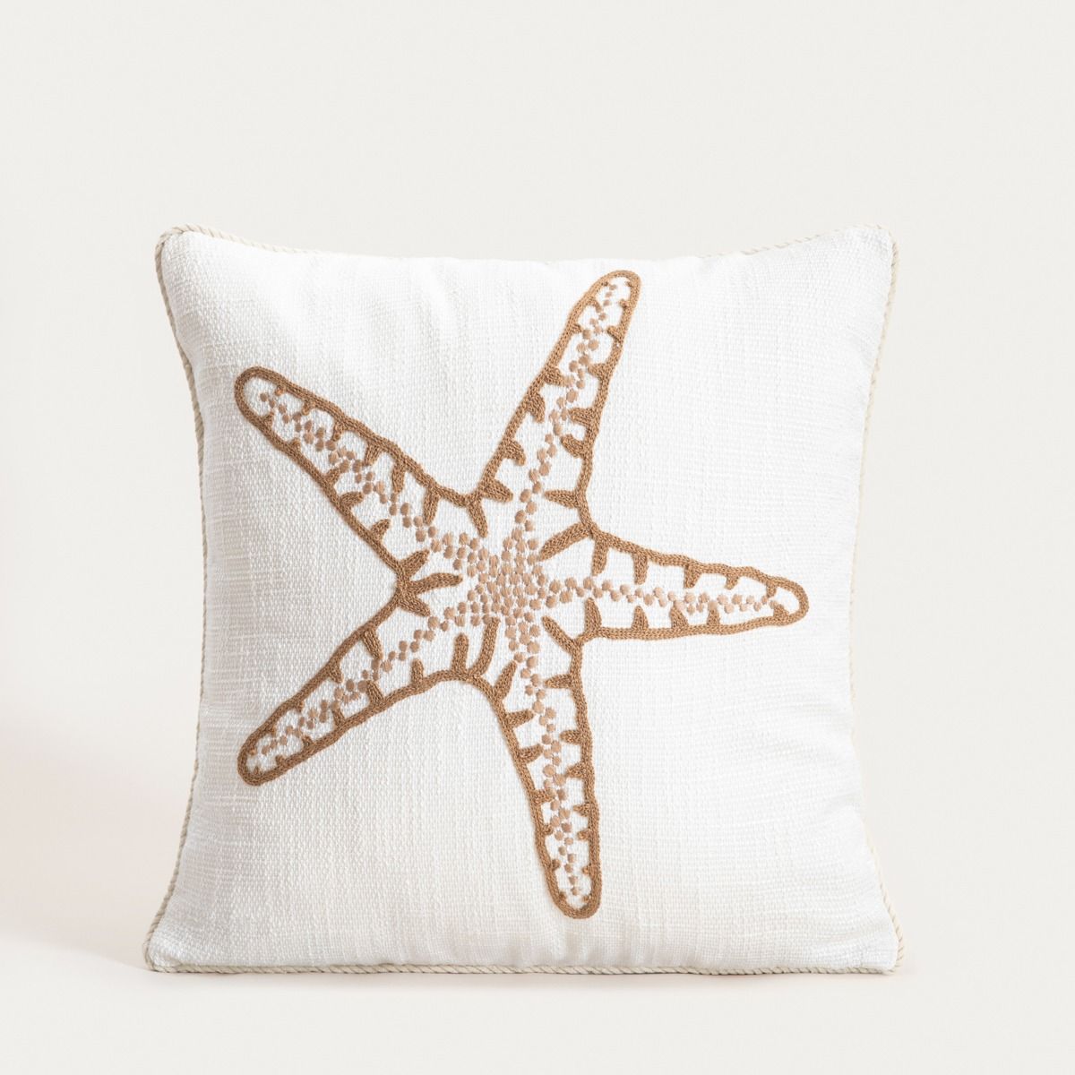 Poszewka PREM z haftowaną rozgwiazdą i sztruksową lamówką 45x45cm