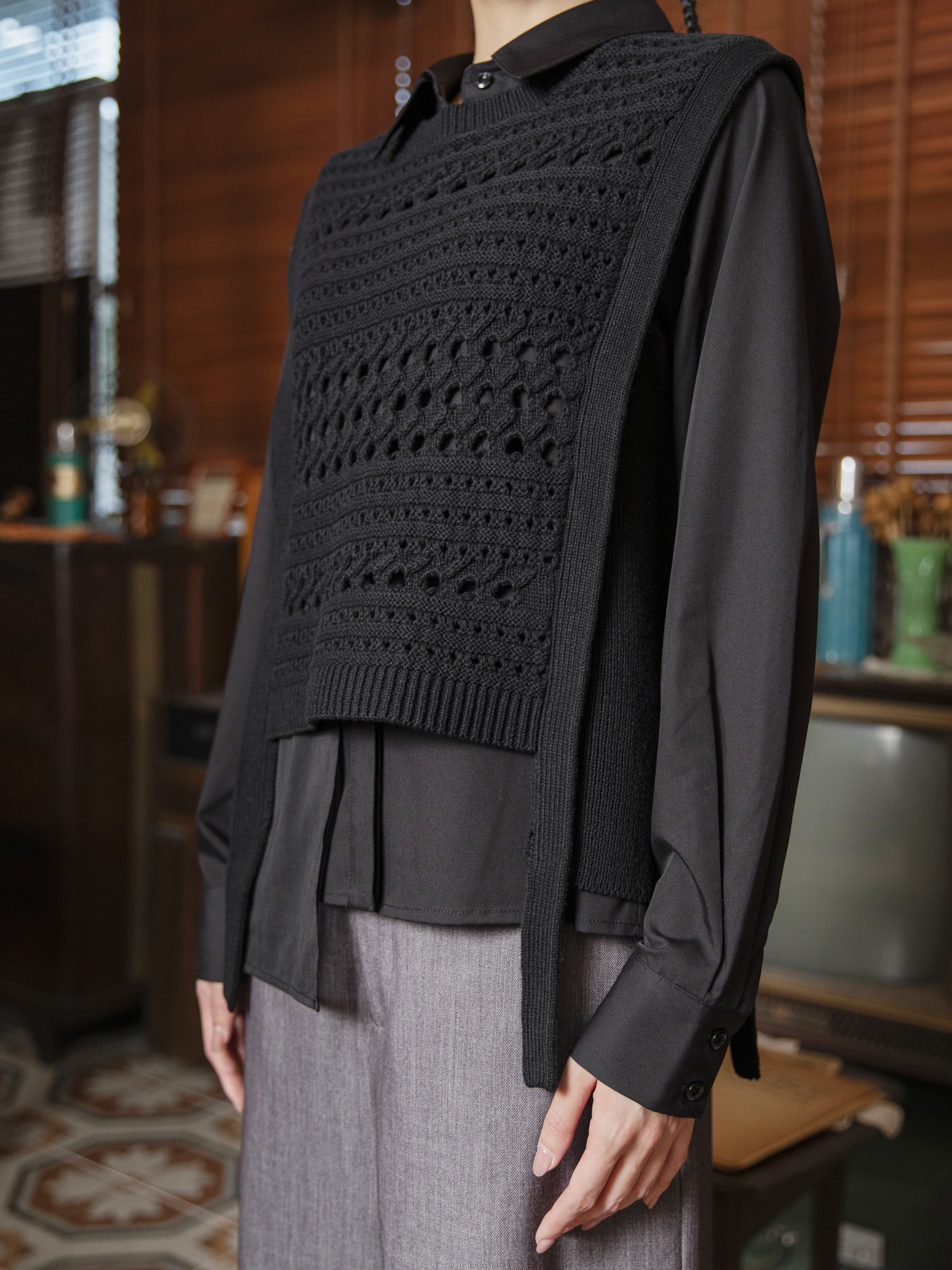 Eyelet Knit Vest - 25WDT298X