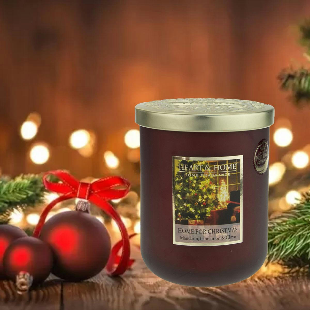 - Grande bougie heart and home noël au coin du feu