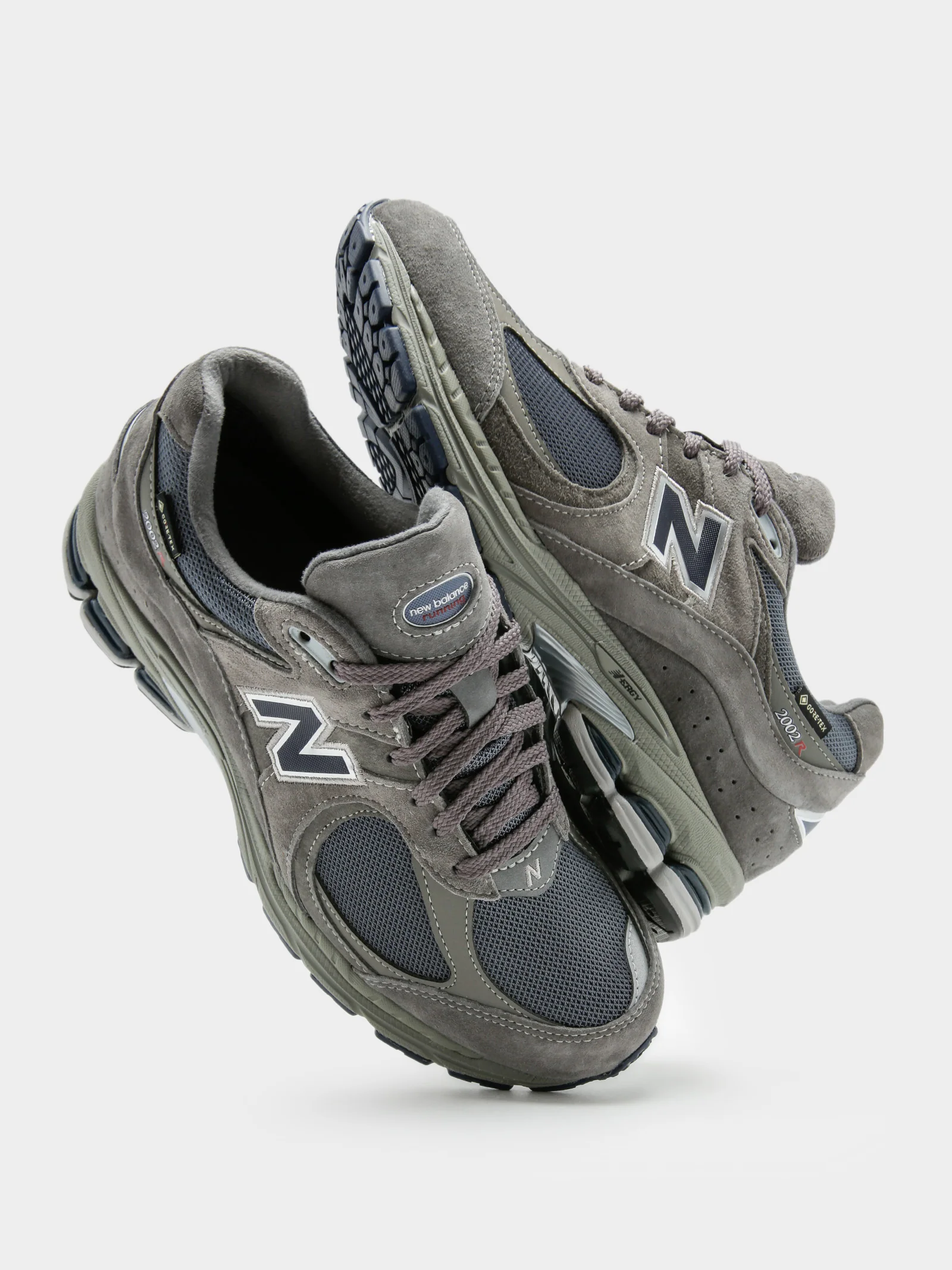 Unisex ML 2002 GORE-TEX Sneakers