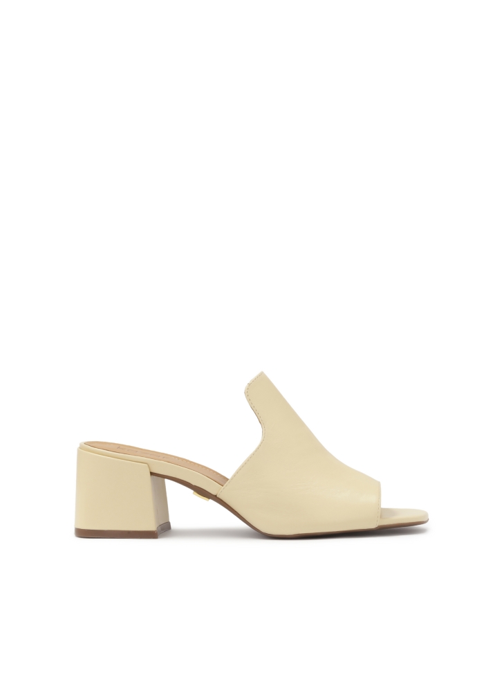 Leather mules with a wide heel