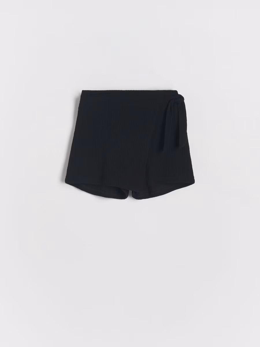 Skort