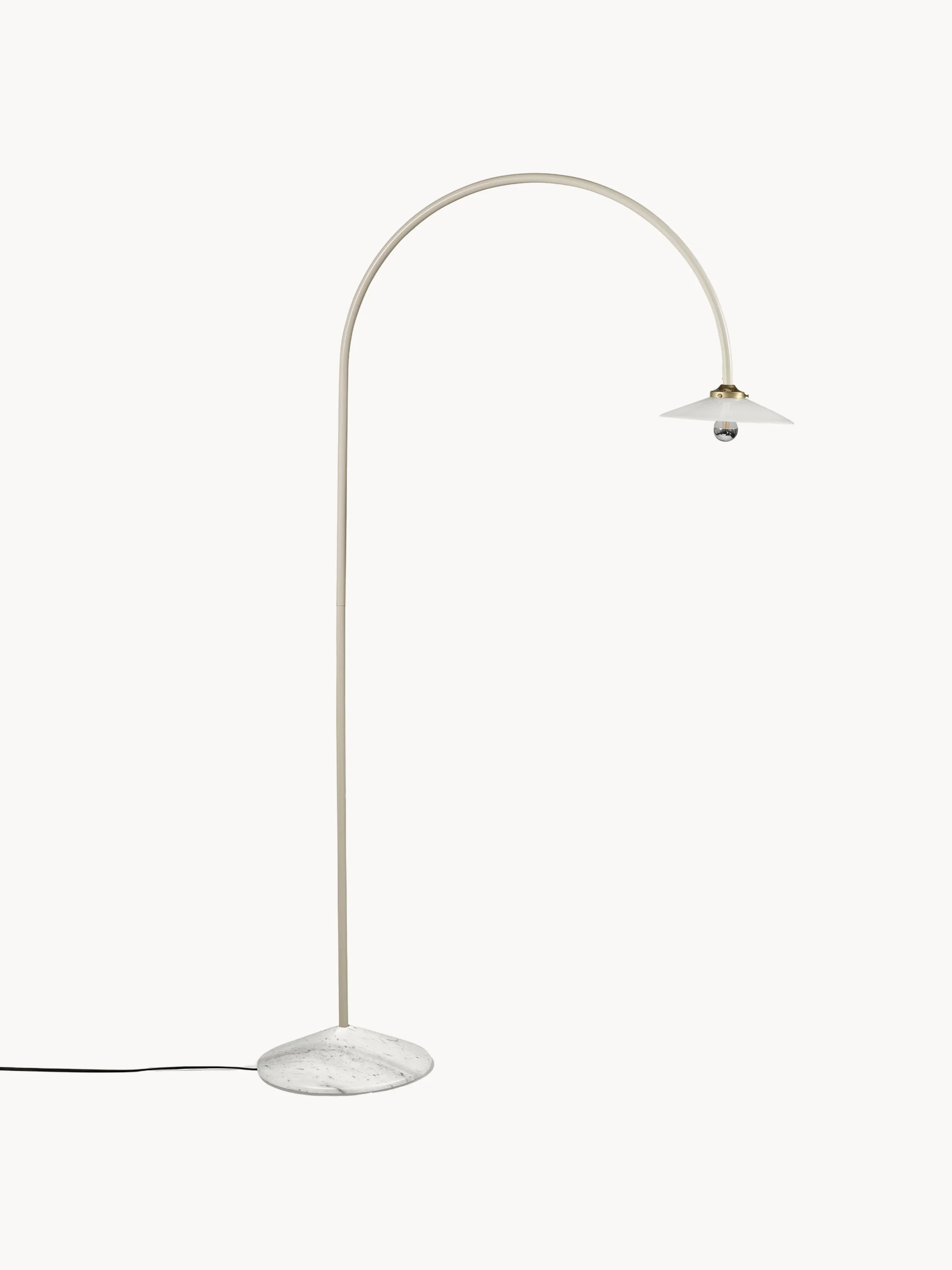 Handgefertigte Stehlampe Moou mit Marmorfuß