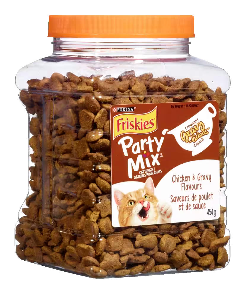 Friskies Party Mix™ Gravy-licious™ Chicken & Gravy Flavour Dry Cat Treats, 454-g