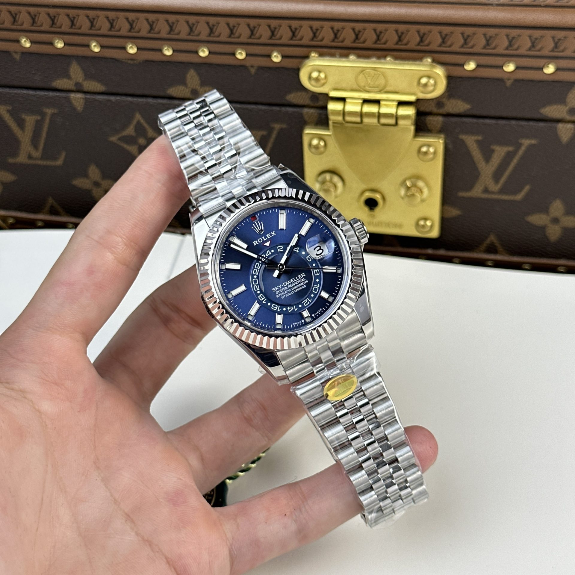 Rolex Sky-Dweller 326934 316L Steel Blue Dial 42mm Jub AAA Replica