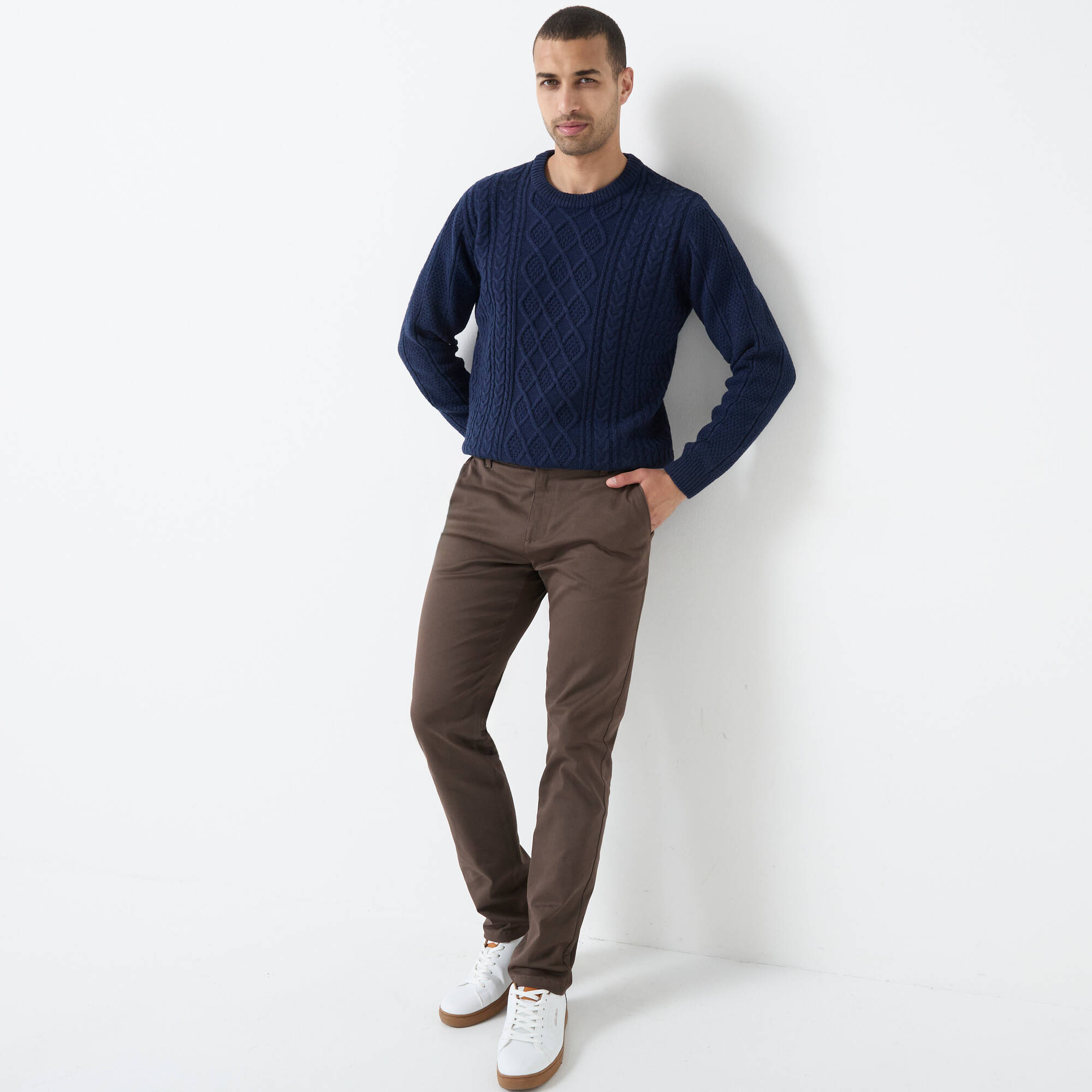 Pantalon chino élastiqué c&ocirc;tés - entrej. 82 cm
