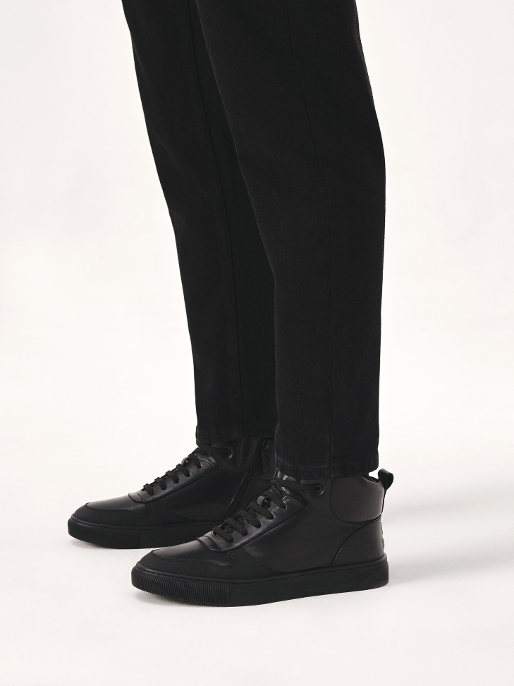 Men's smooth leather sneakers with rubber toecap