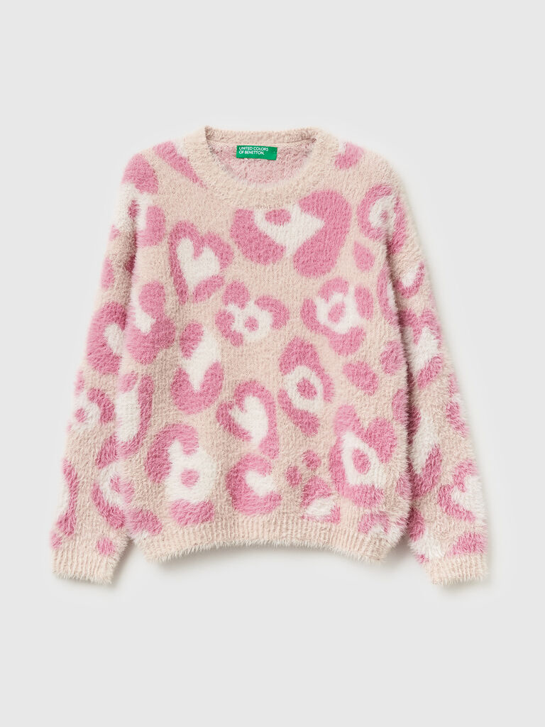Animal print sweater in furry yarn