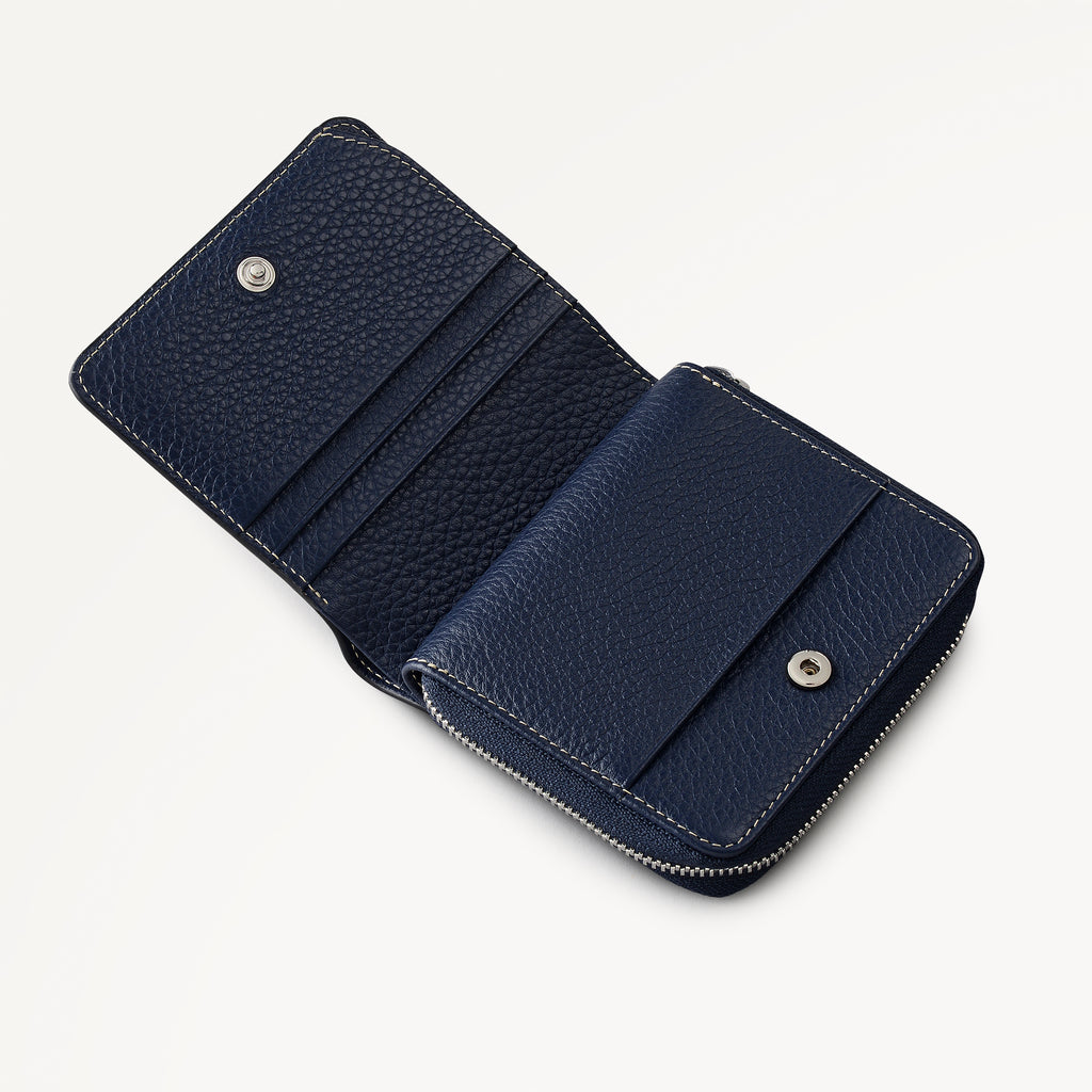 Dukes Place - Medium Zip Around Purse